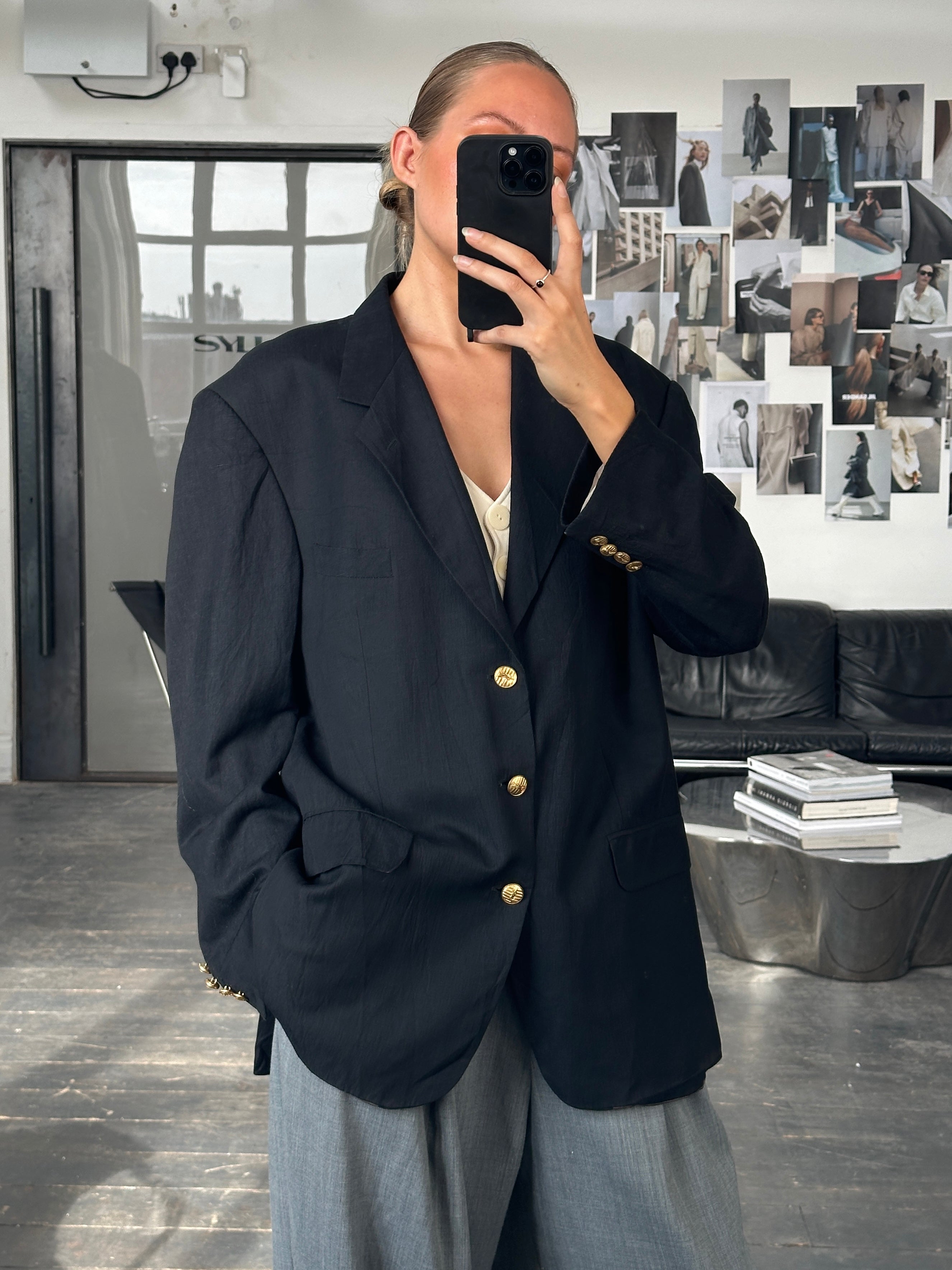 Yves Saint Laurent 1990s bespoke button blazer in size 44R/XL, tailored fit with classic design and structured lapels.