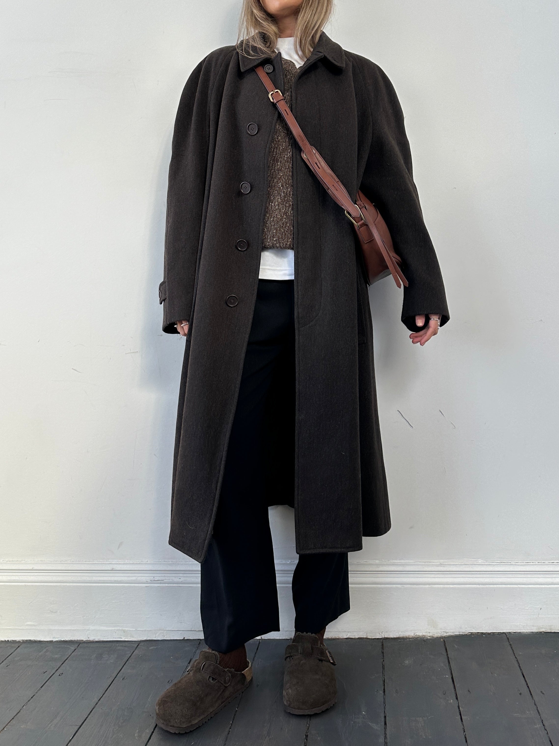 Giorgio Armani Le Collezioni wool coat with concealed placket in XL, stylish men's outerwear featuring classic design and quality fabric.