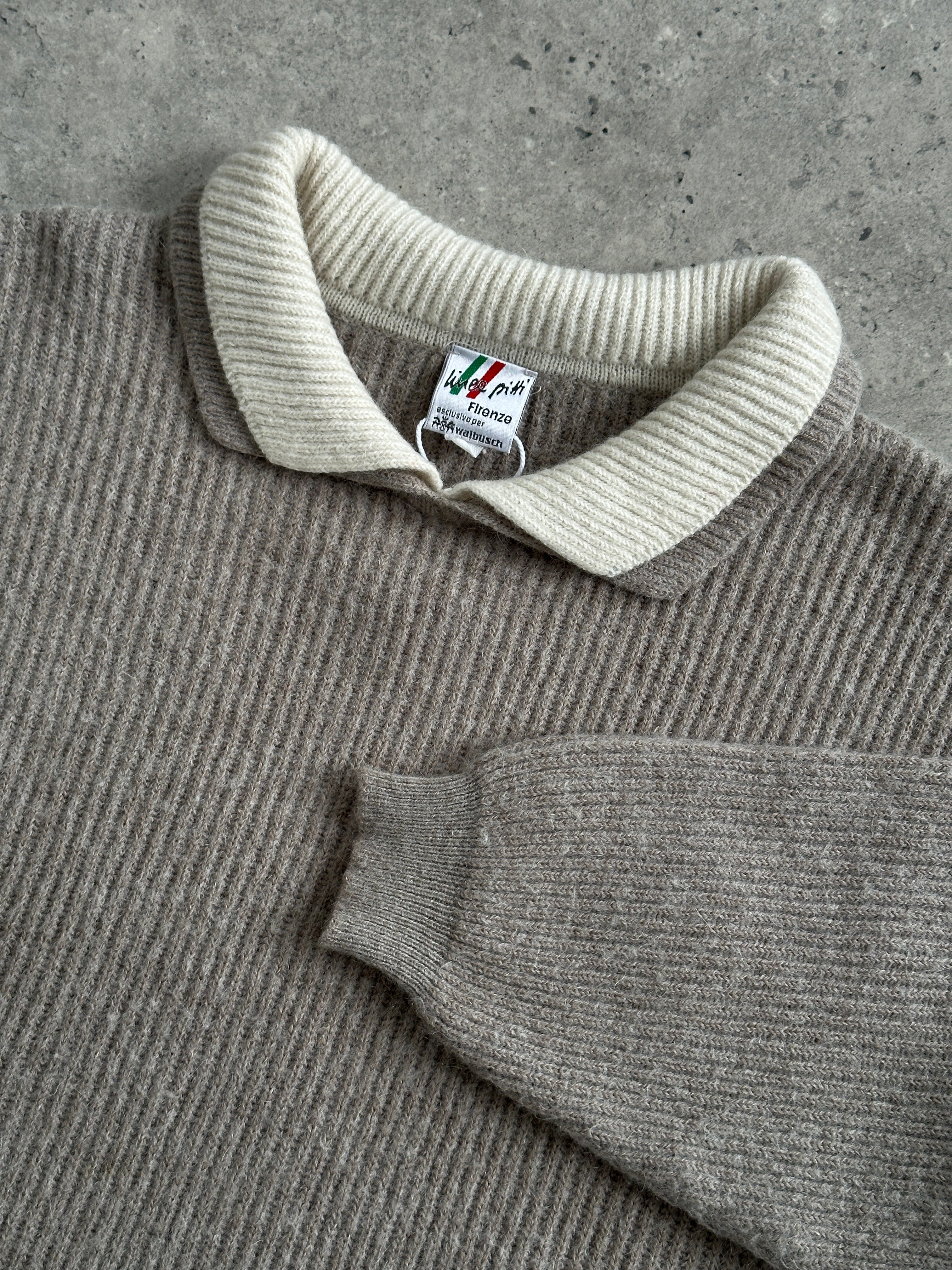 Vintage merino wool mohair alpha polo knitted jumper in size M, featuring a classic design and textured knit pattern.
