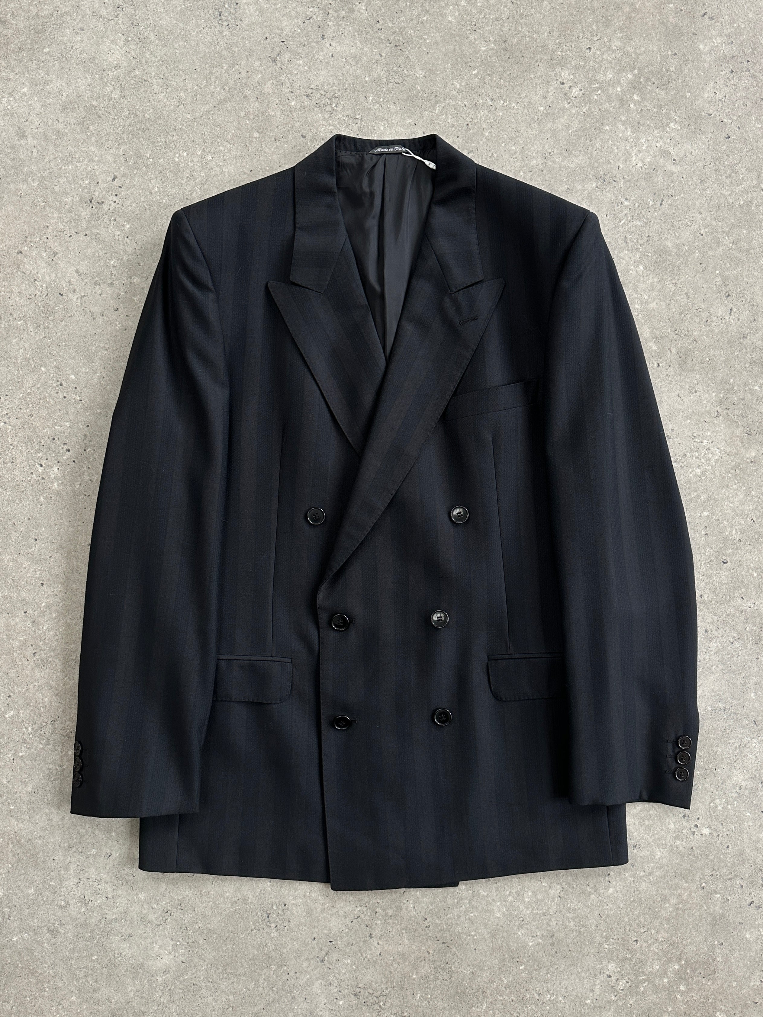 Vintage Italian vintage pure wool stripe double-breasted blazer in size 40R/M, featuring classic tailoring and bold stripe pattern.