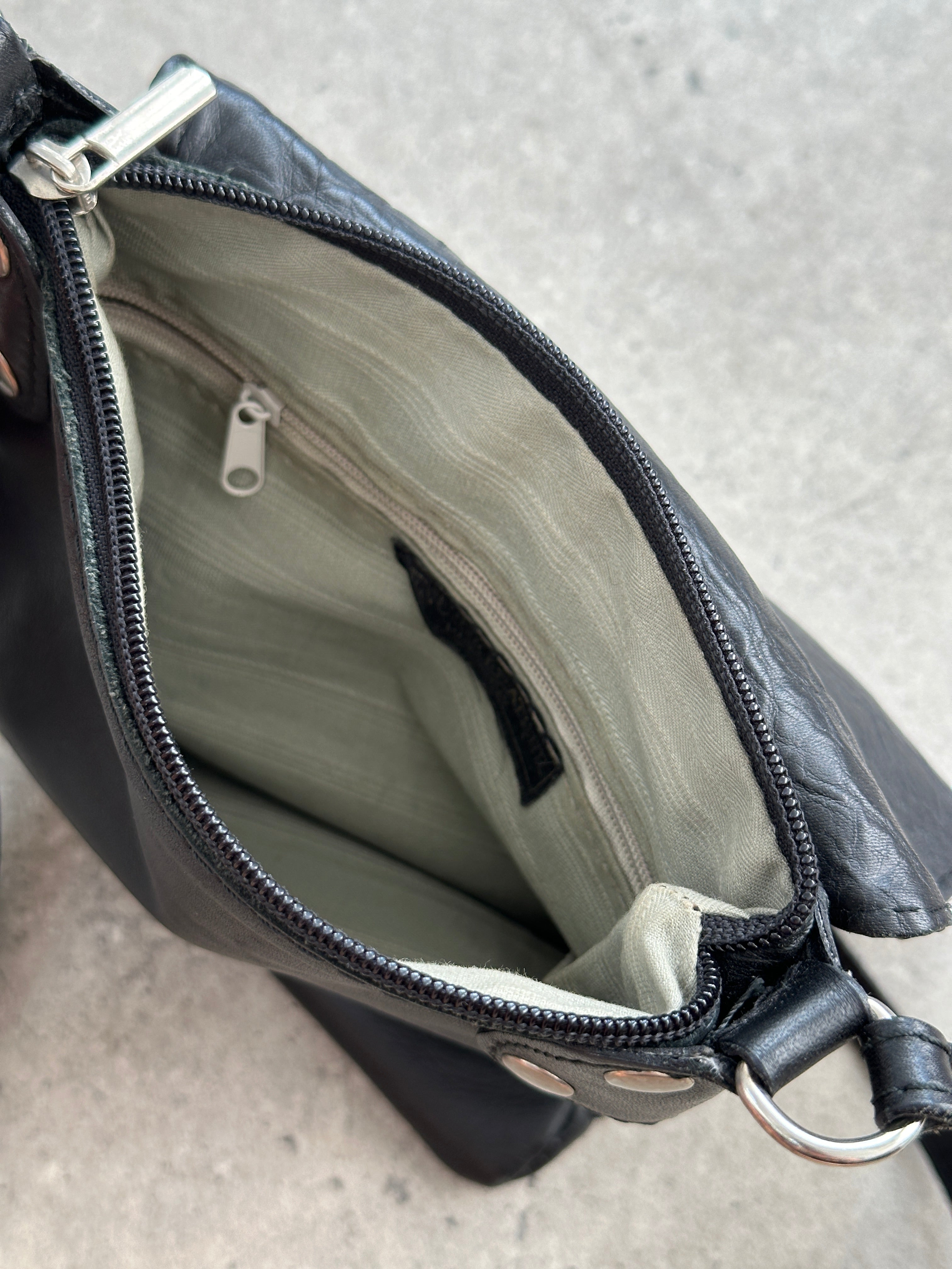Italian Vintage 1990s Leather Crossbody Bag