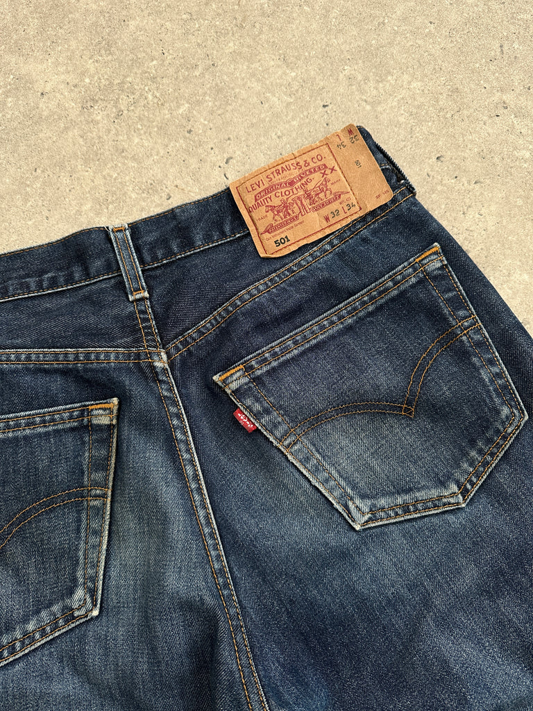 Levi’s 501 Distressed Straight Leg Denim Jeans - W30 - SYLK