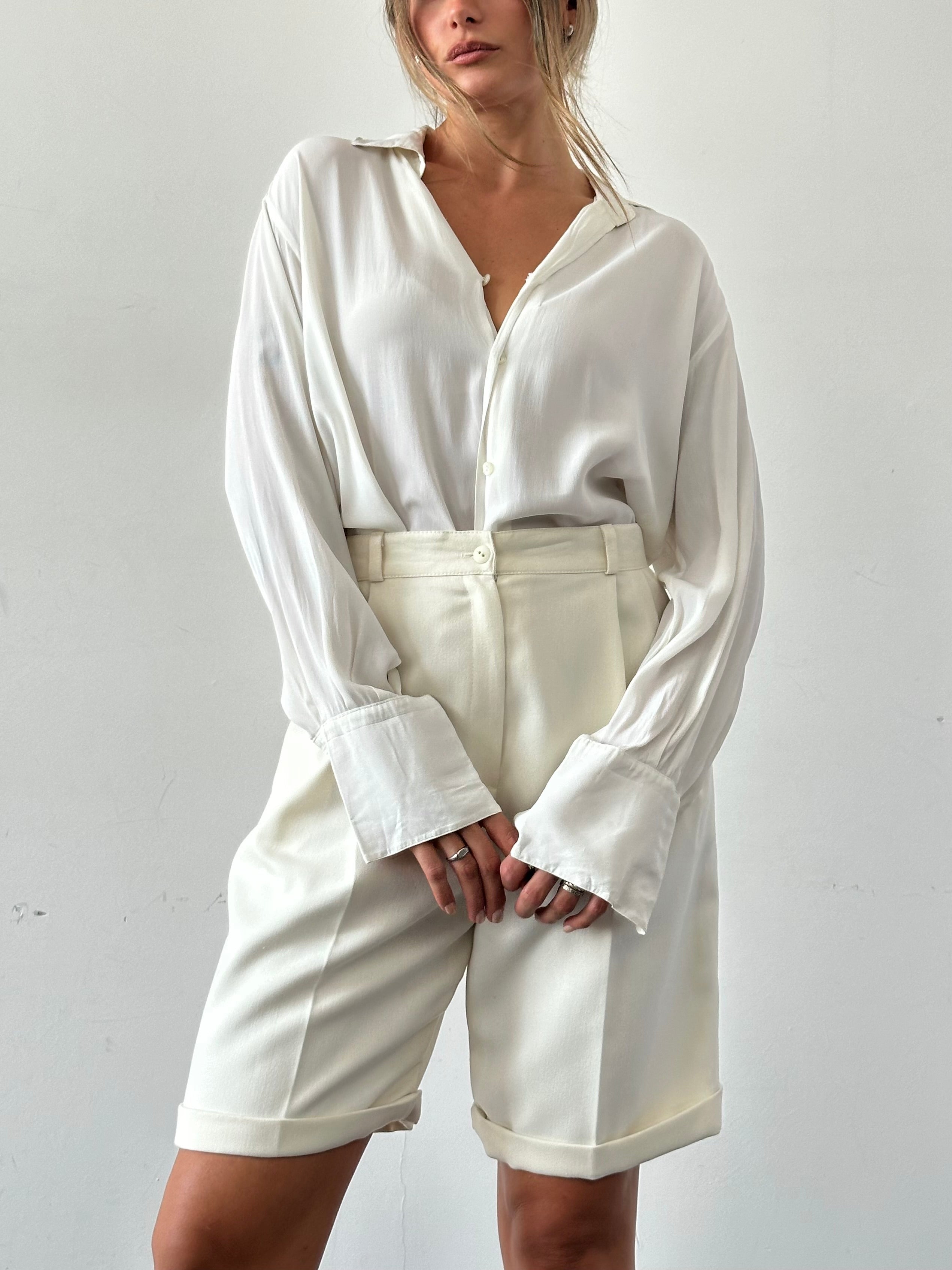 Vintage Silk Flowy Shirt in size L featuring lightweight, elegant fabric and relaxed fit, perfect for casual or dressy occasions.