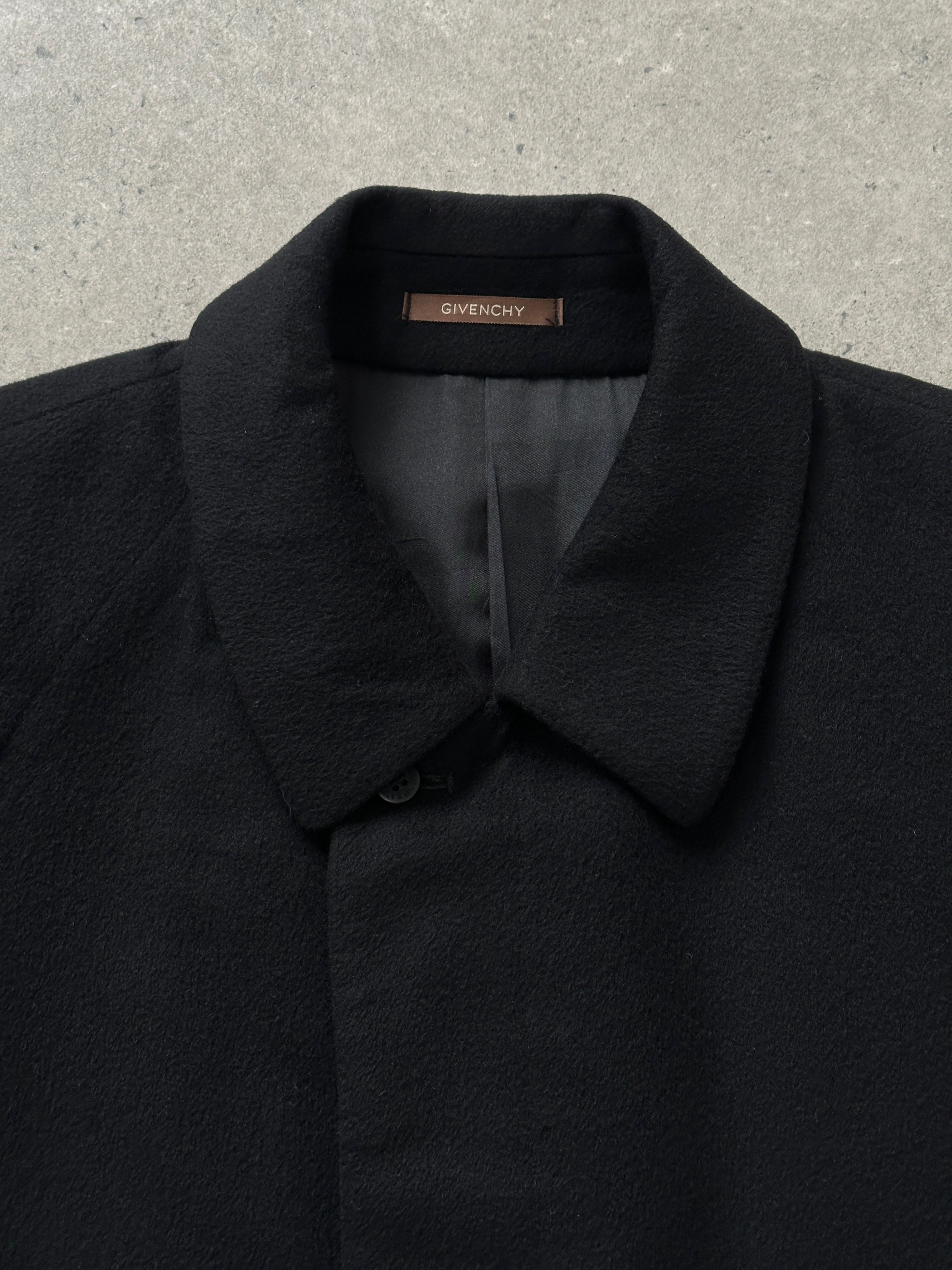 Givenchy 1990s pure wool coat with concealed placket, XL size, featuring a classic tailored design and neutral color.