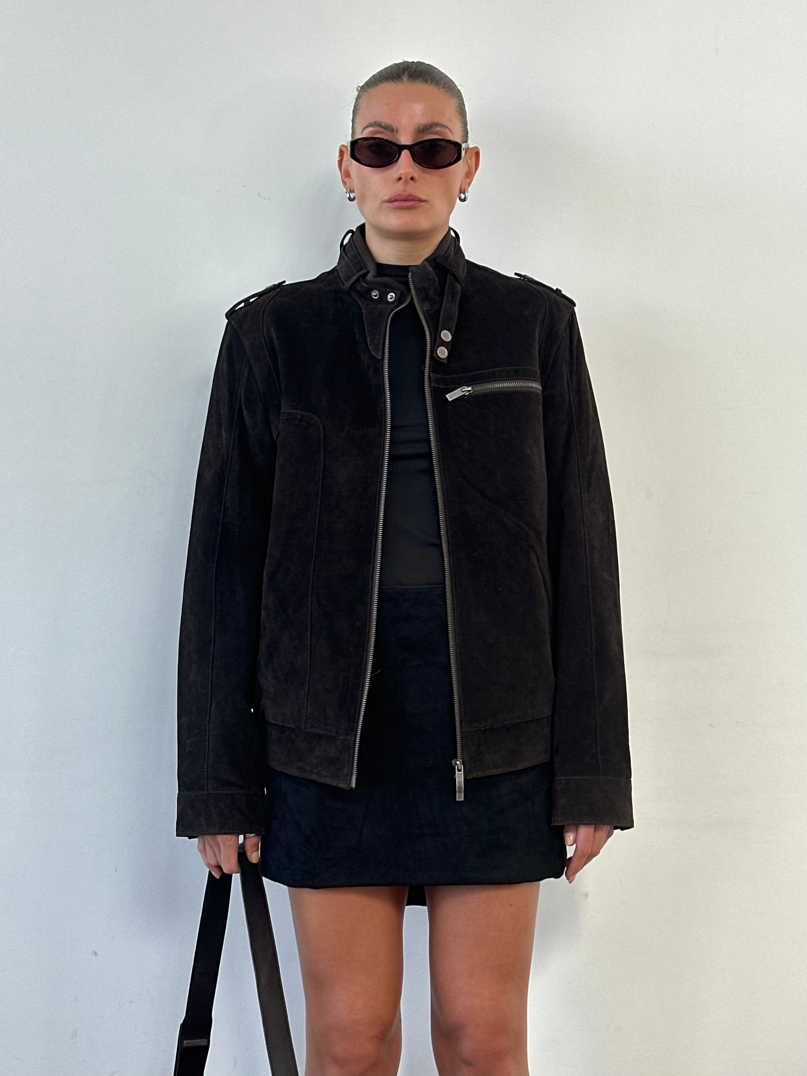 Vintage Italian double zip moto suede jacket in size M, featuring classic style and premium suede material.