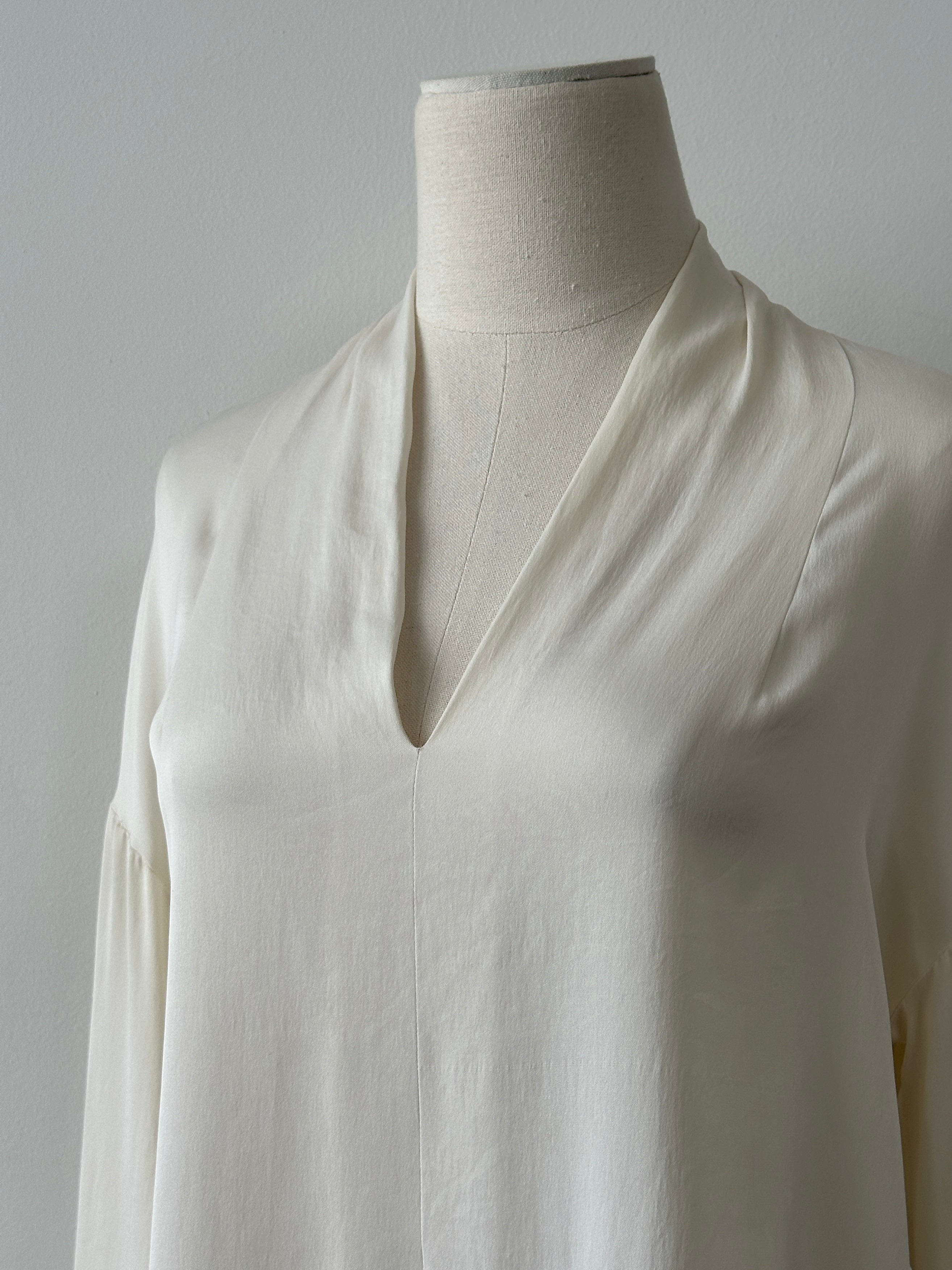 Winser London Pure Silk Minimal V Neck Top - M