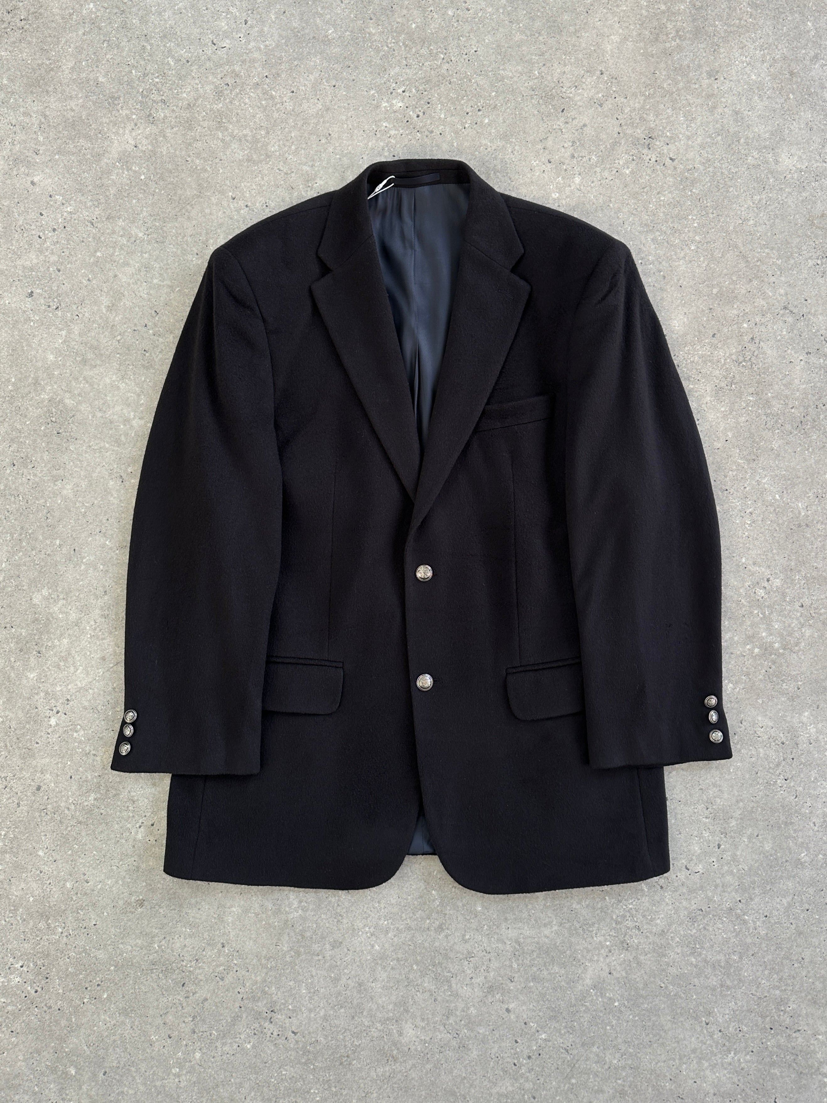 Vintage Italian pure cashmere blazer, single-breasted button style in size 40R/L, showcasing elegant tailored design.