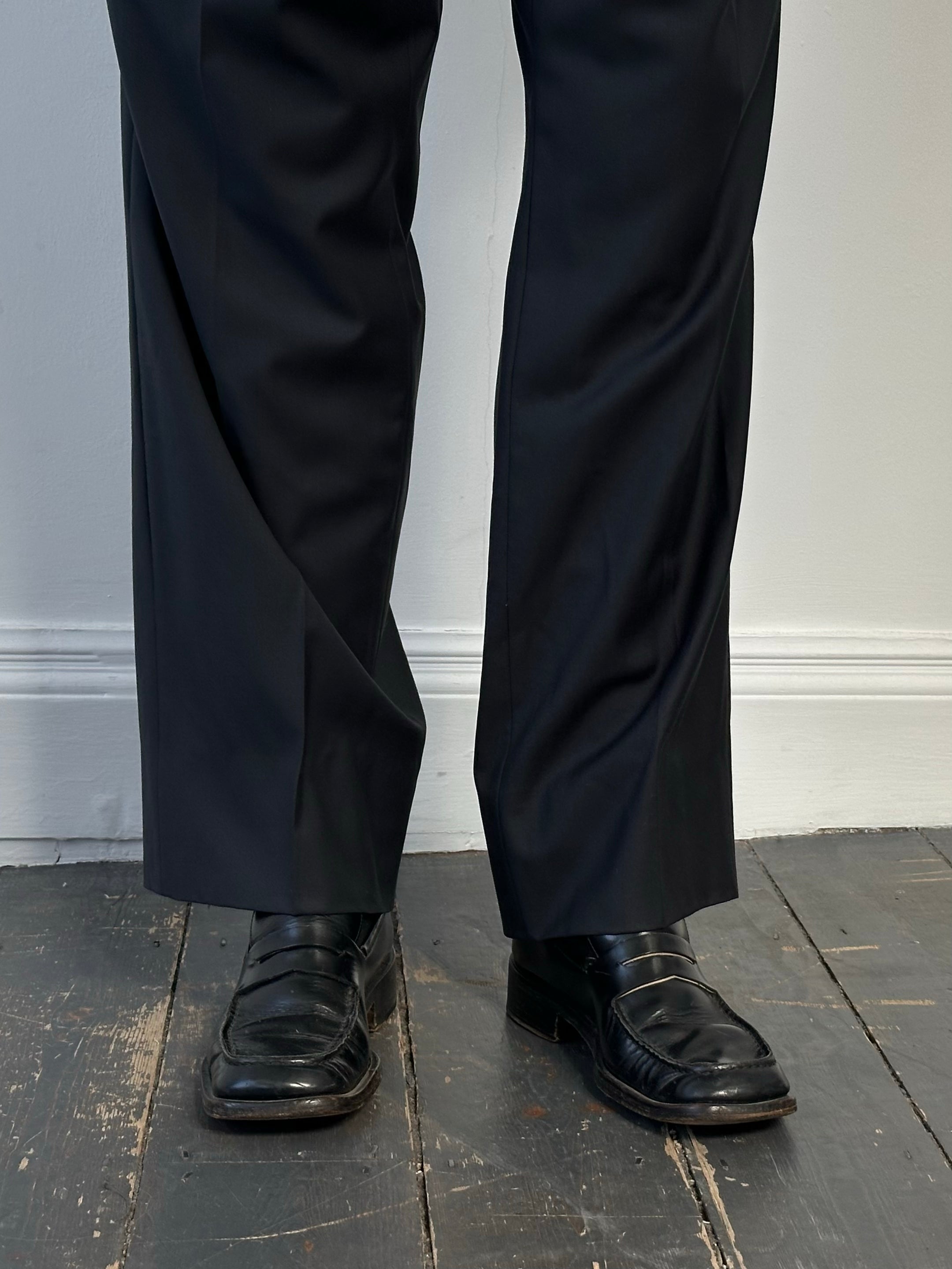 Gucci 2000s Leather Square Toe Loafers -