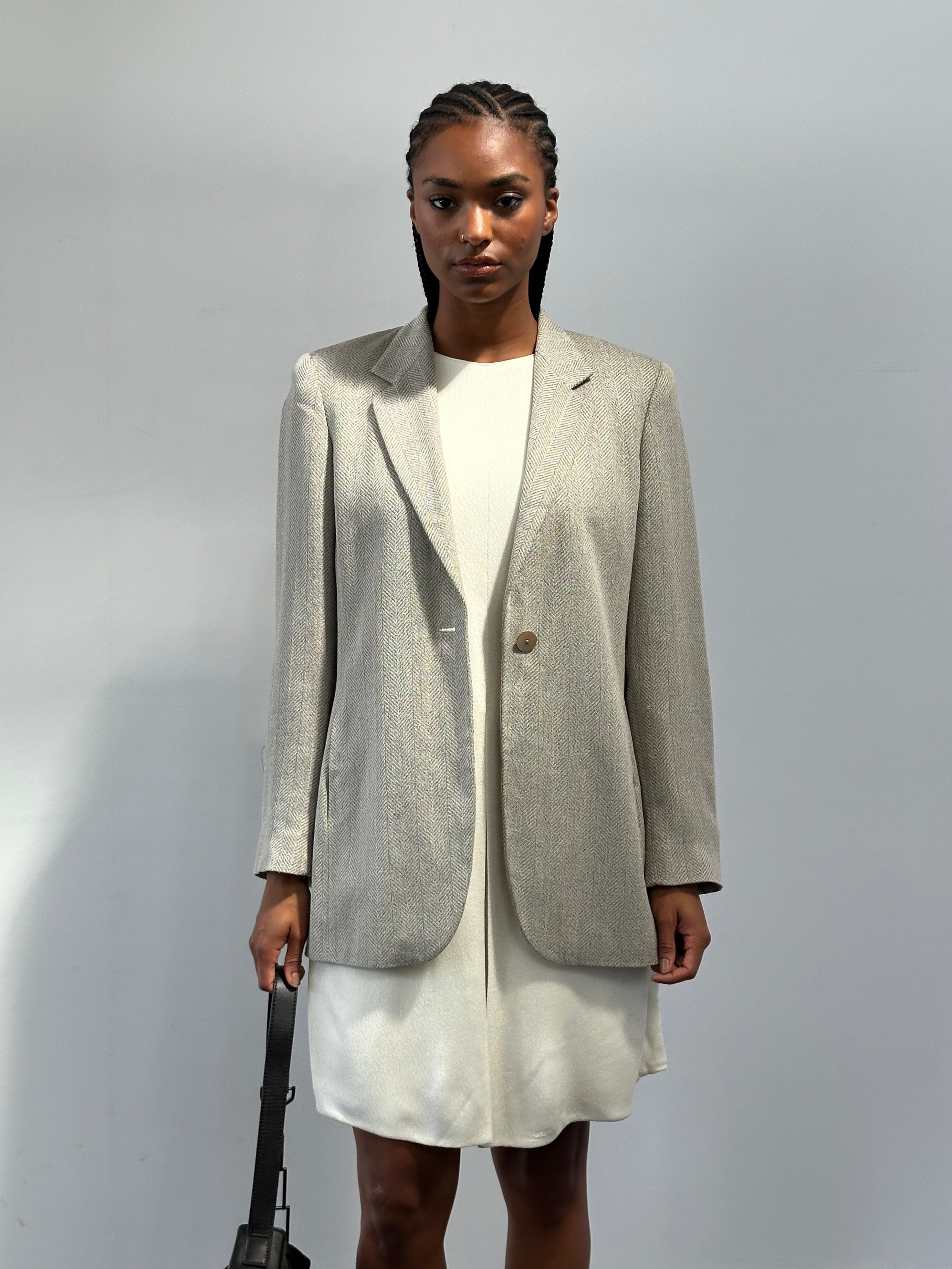 Max Mara relaxed single-button herringbone blazer in size S/M, tailored fit, featuring classic lapels and button closure.
