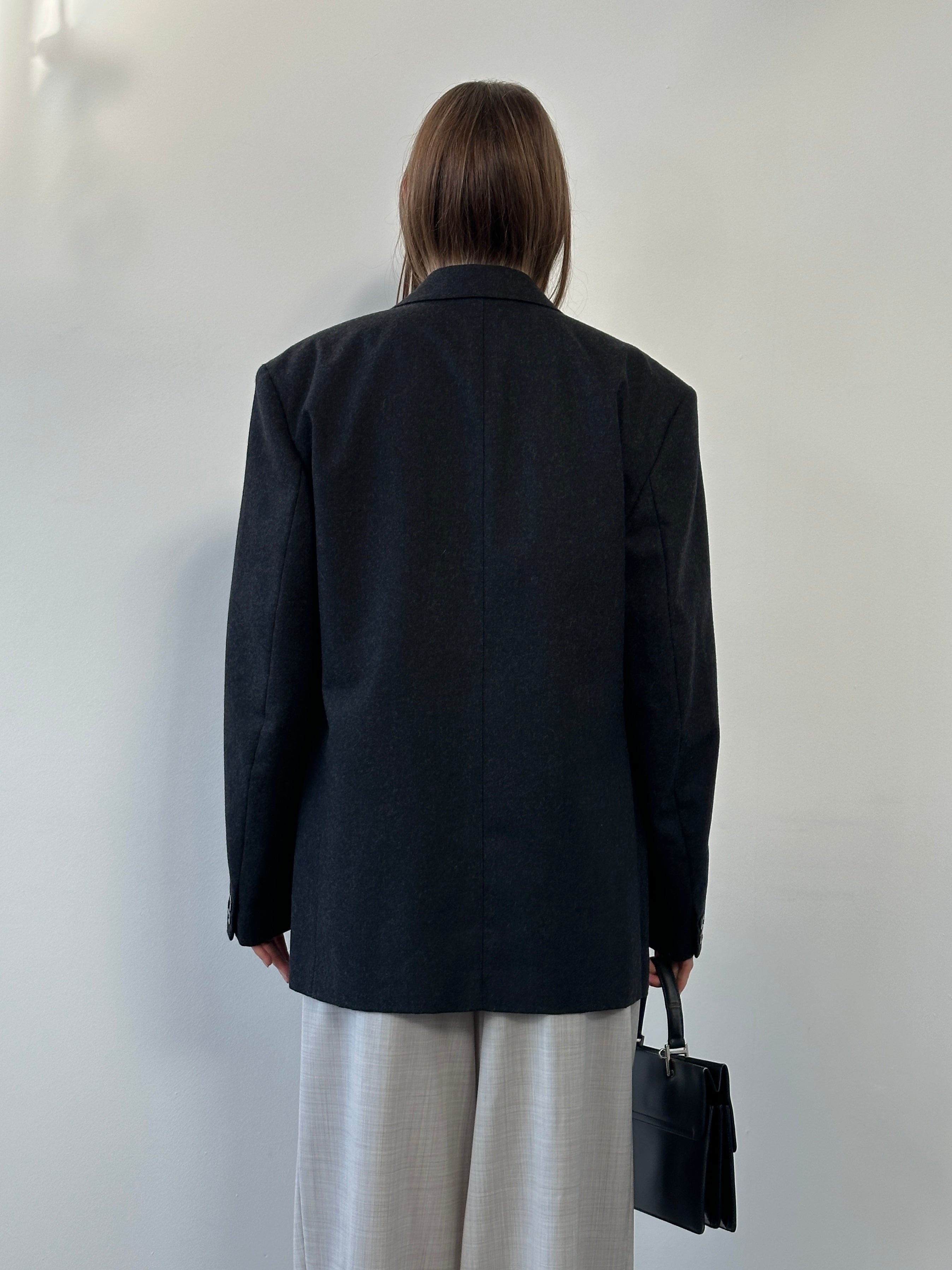 Vintage Italian pure wool double-breasted blazer in size 40R/XL, featuring classic lapels and tailored fit.