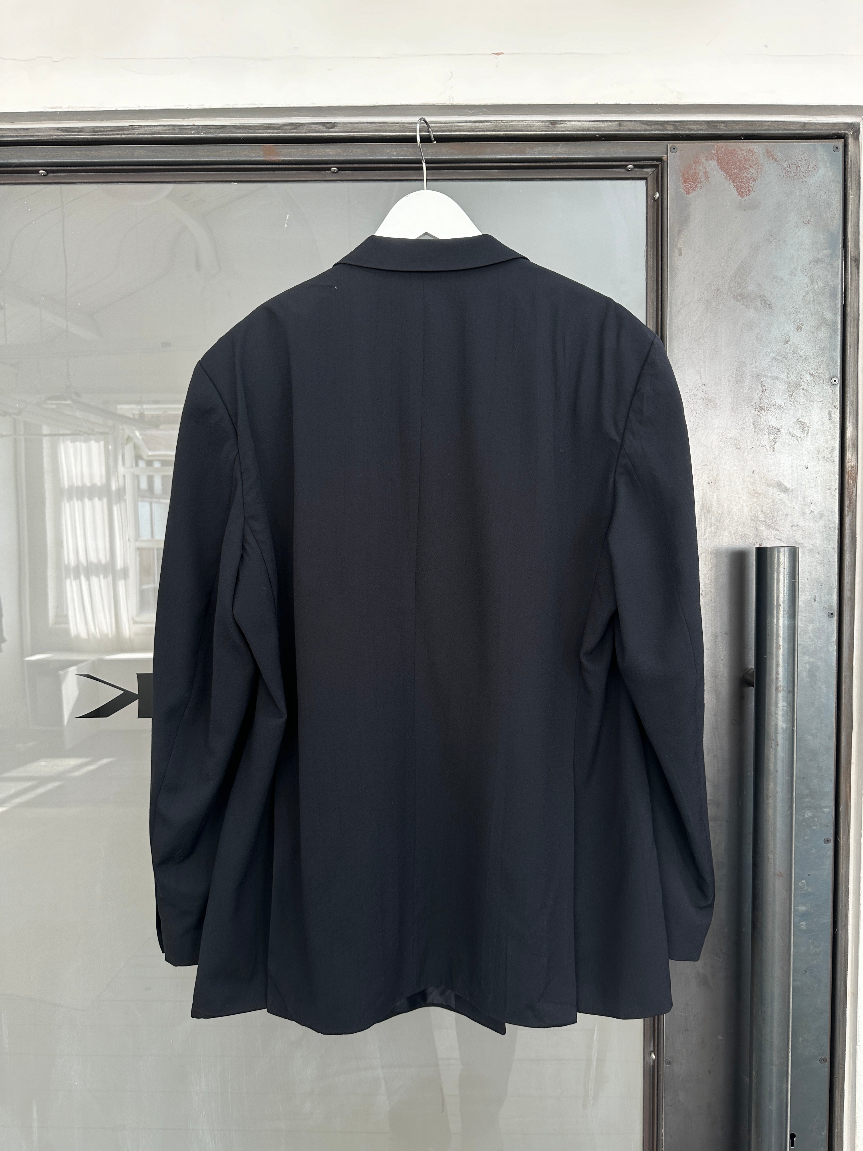 Yves Saint Laurent 1980s bespoke double-breasted blazer in size 46R/XXL, navy blue with gold buttons and tailored fit.
