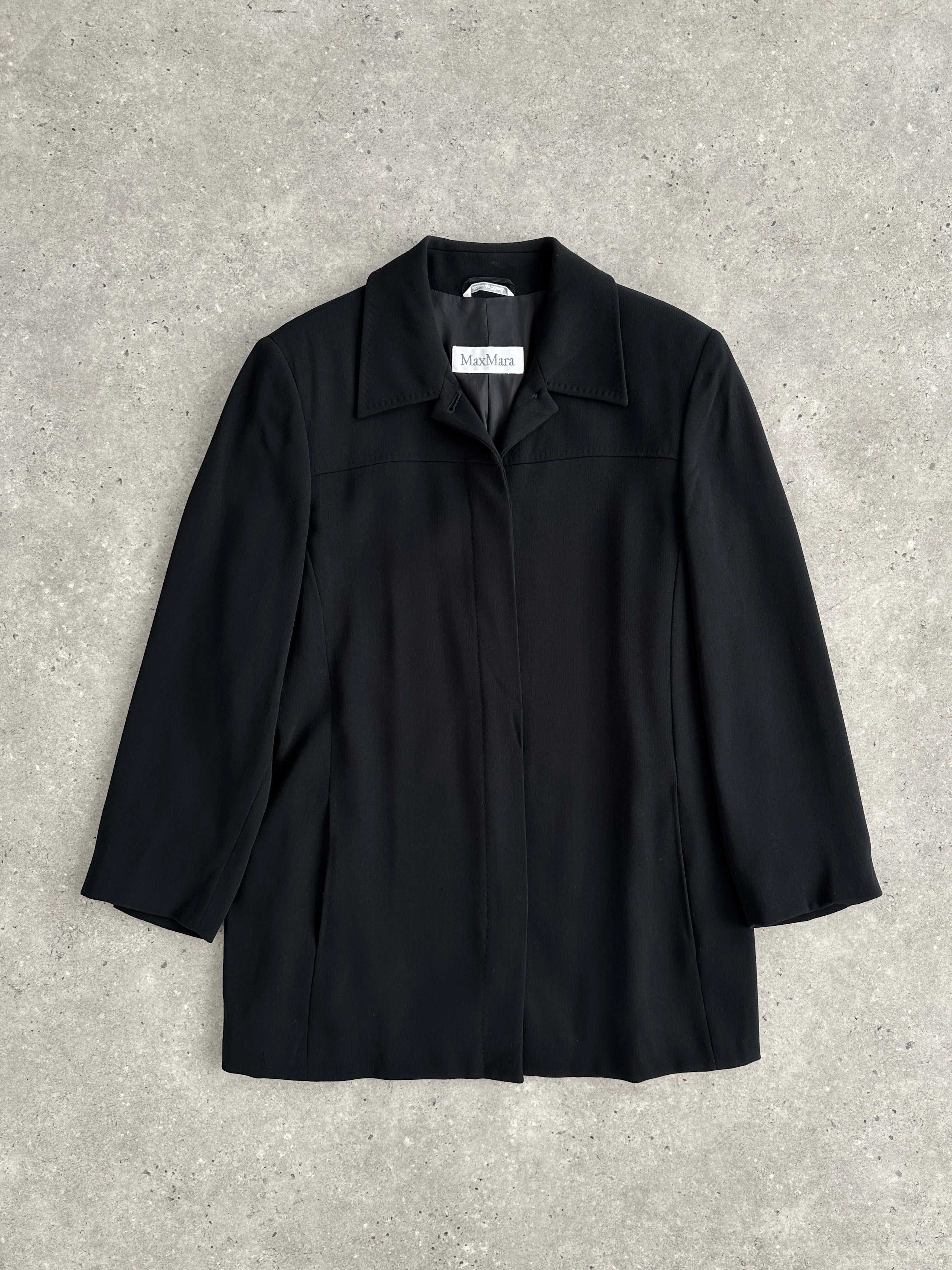 Max Mara Minimal Concealed Placket blazer in black, tailored fit with sleek lapels and subtle button closure.