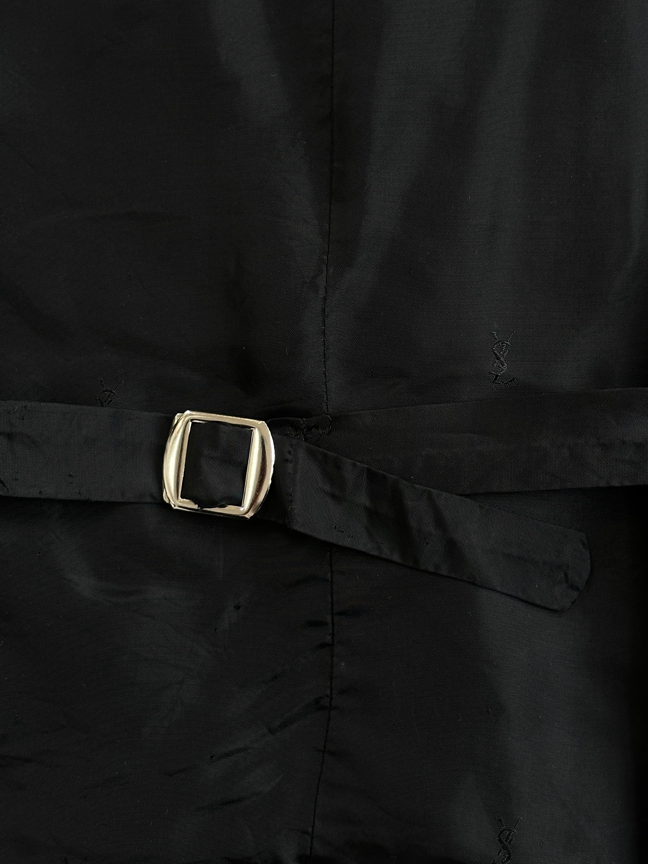 Yves Saint Laurent men's tailored waistcoat in pure wool, size 42R/L, with a classic design and structured fit.