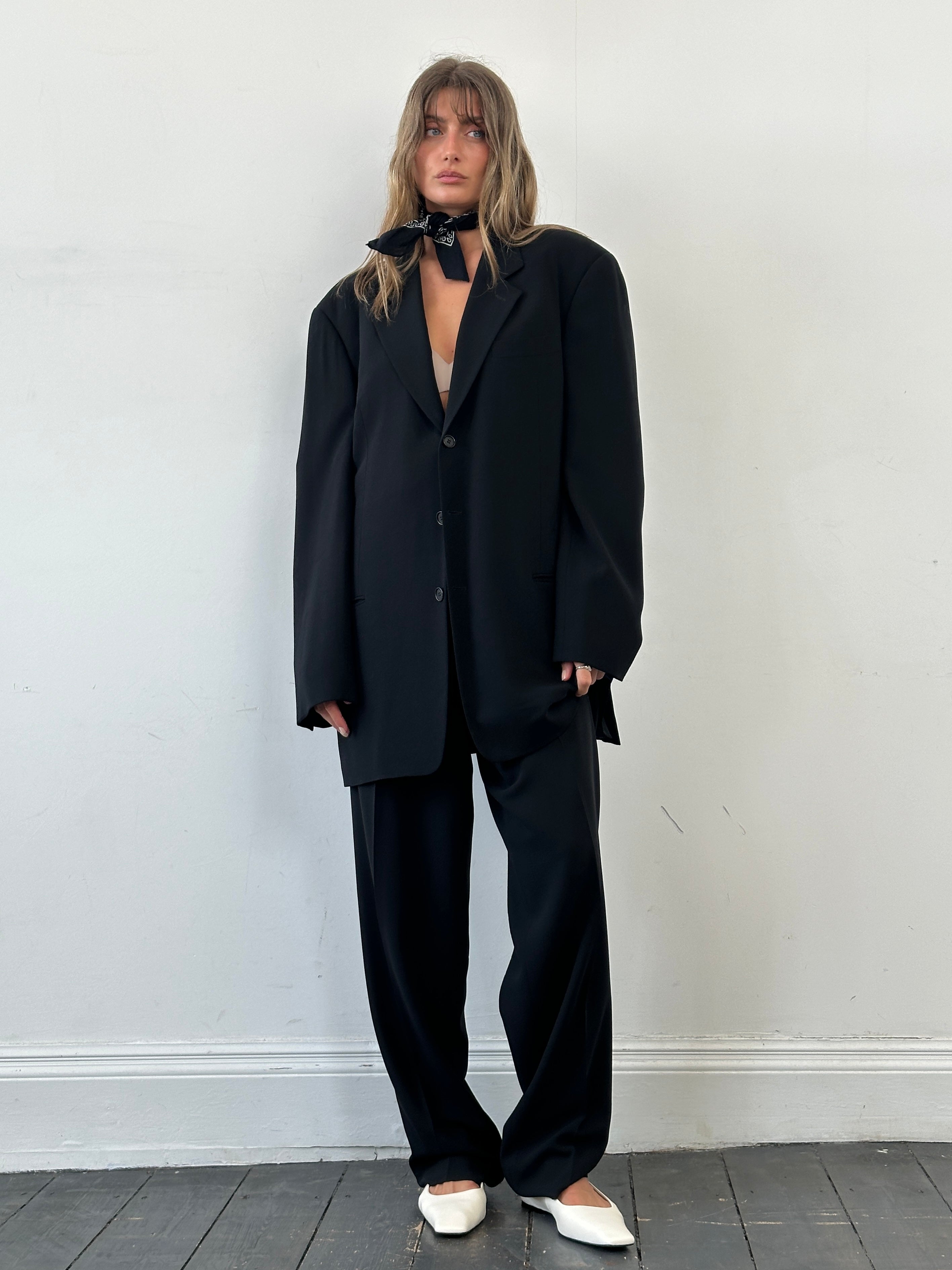 Giorgio Armani 00s oversized pure wool jumpsuit in beige, relaxed fit, size 44R/W36, stylish and comfortable for casual wear