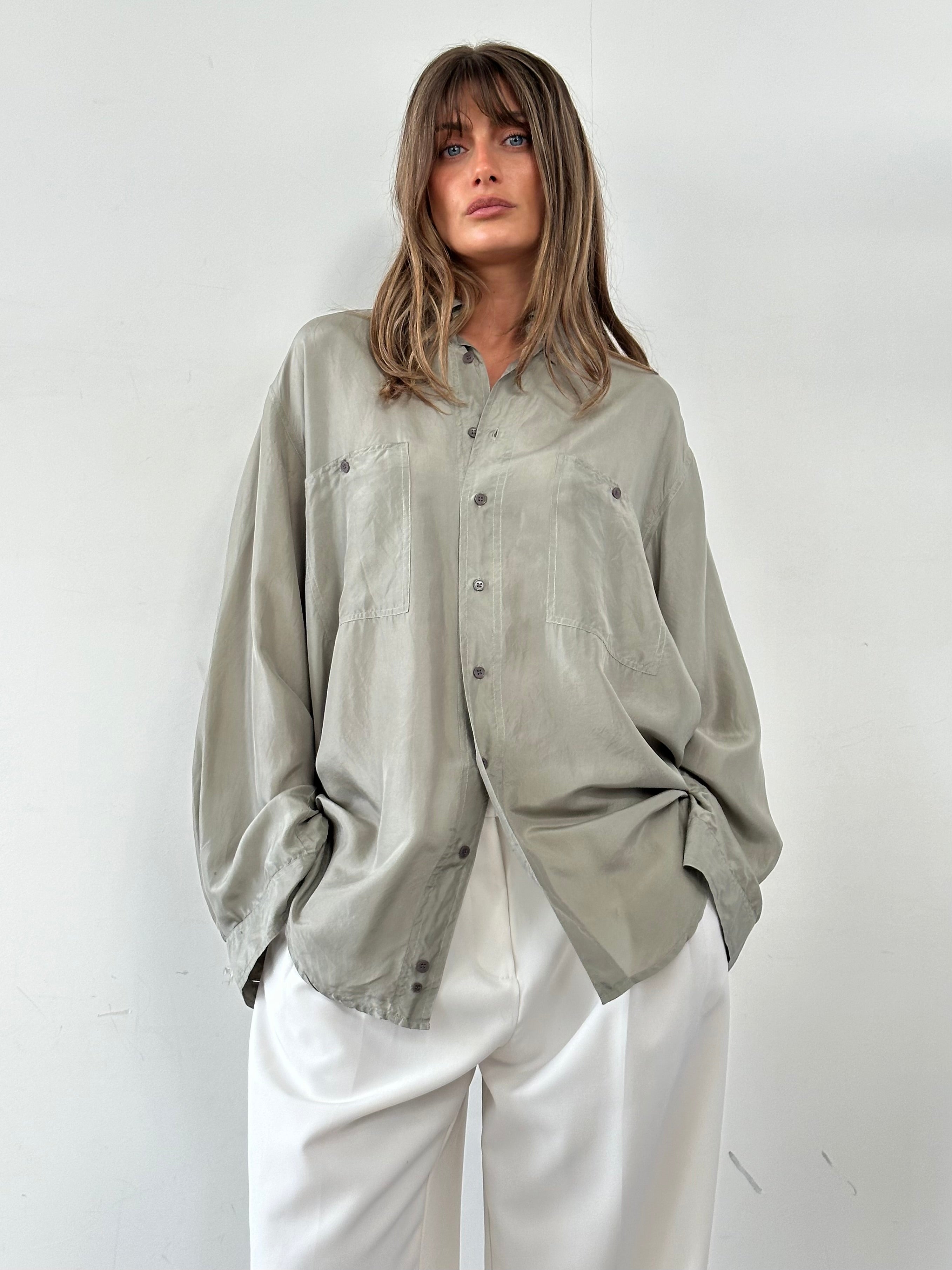 Vintage pure silk relaxed shirt in XXL size displayed, showcasing soft fabric and casual fit with a classic collar and button details.