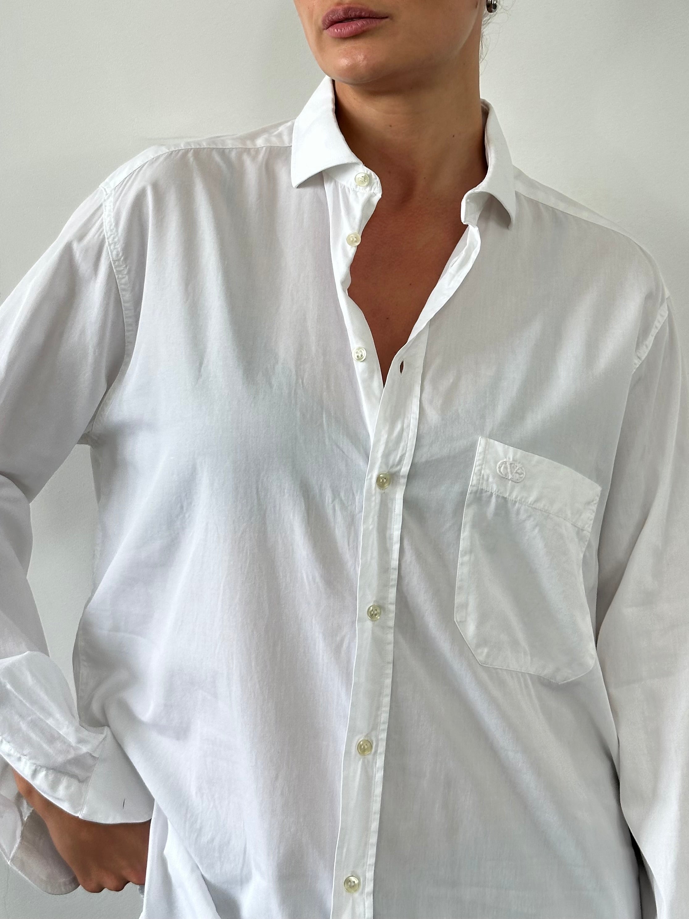 Valentino 2000s cotton logo shirt in size L/XL, featuring classic design with the Valentino brand logo on the front.