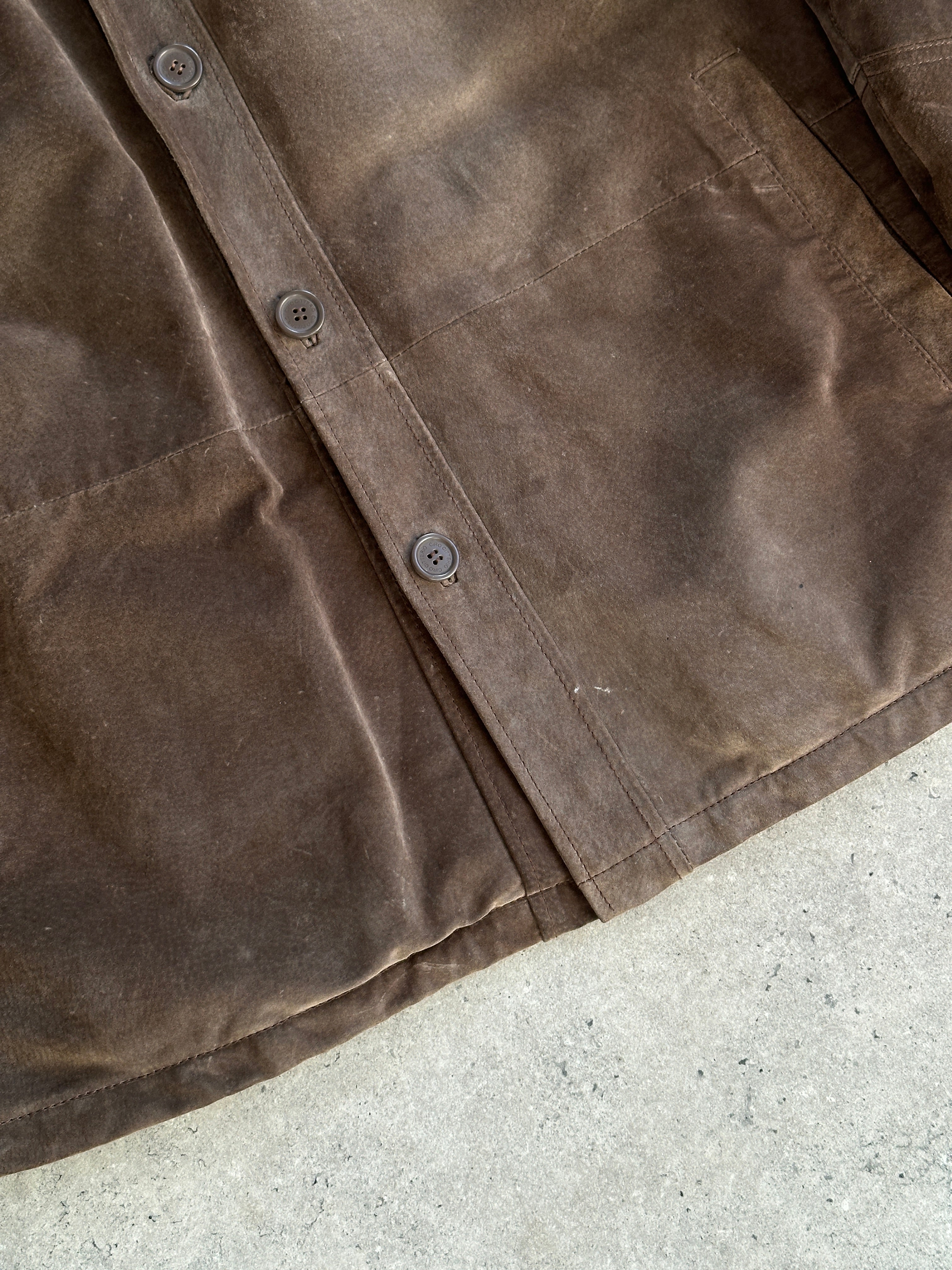 Vintage leather jacket in XL/XXL made of soft suede, featuring classic design and craftsmanship.