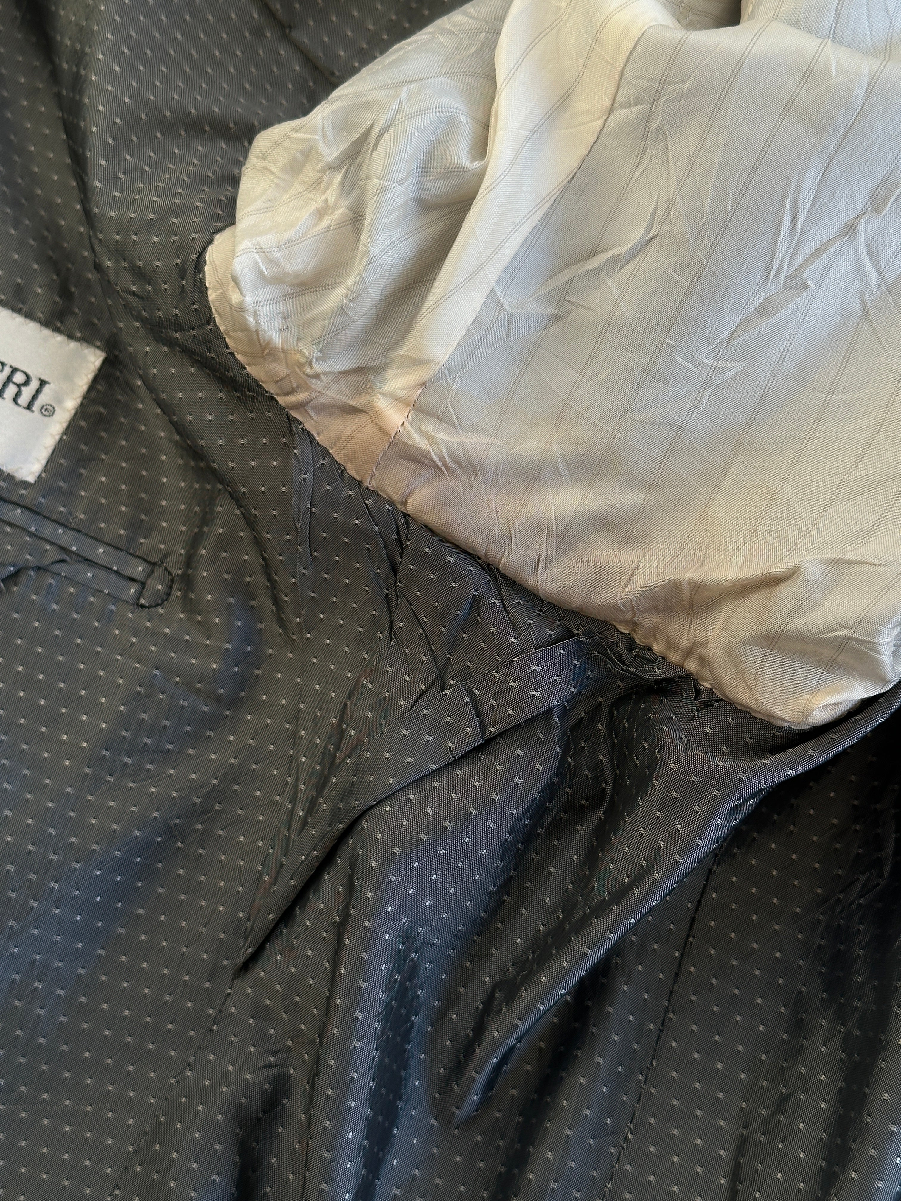 Pal Zileri x Loro Piana 1990s pure wool single-breasted blazer in size 44R/XL, classic tailored design in navy fabric.