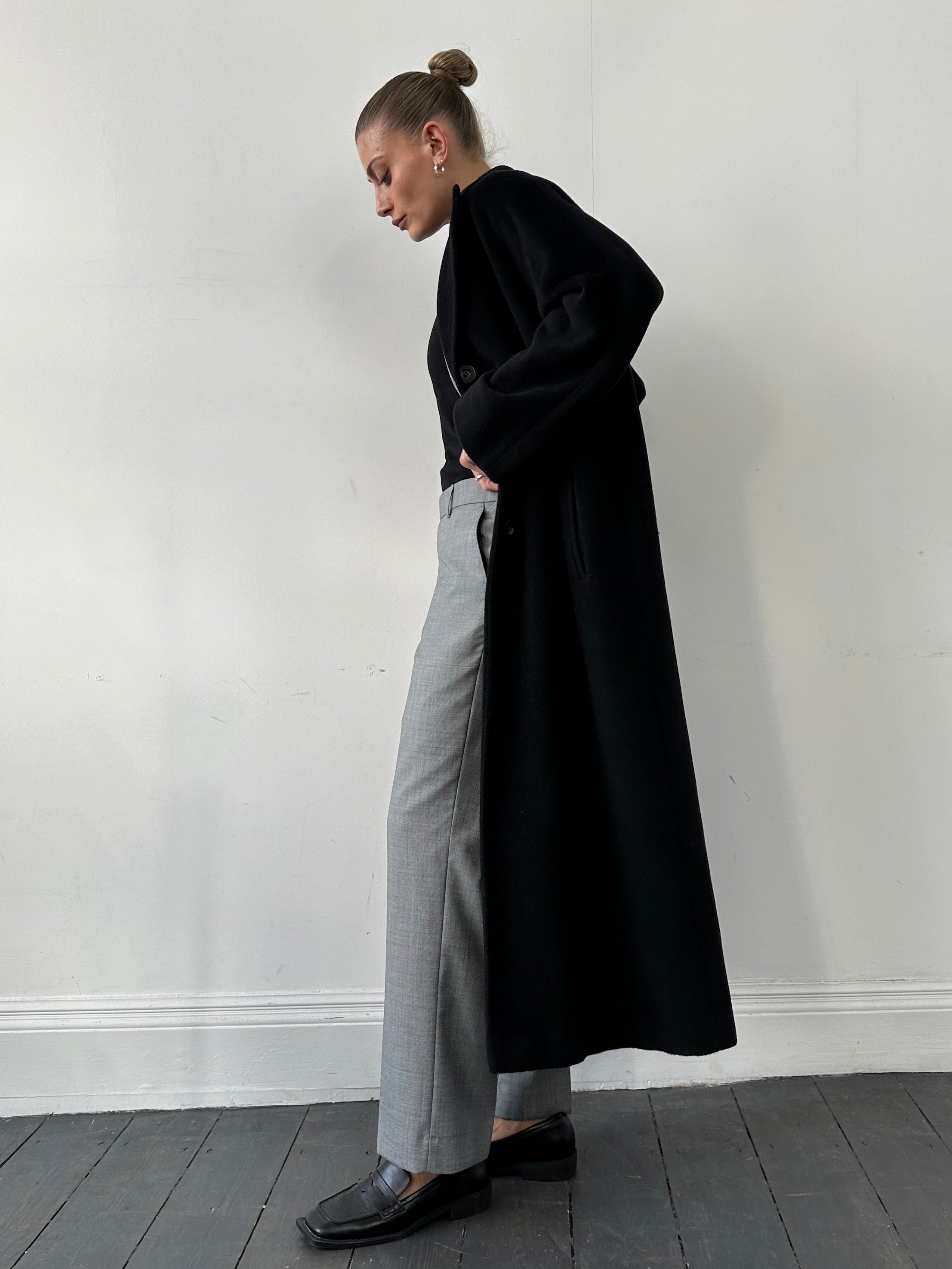 Pierre Cardin wool two-piece blazer and waistcoat suit set, 40R/W32, displayed on a coat hanger with detailed fabric texture.
