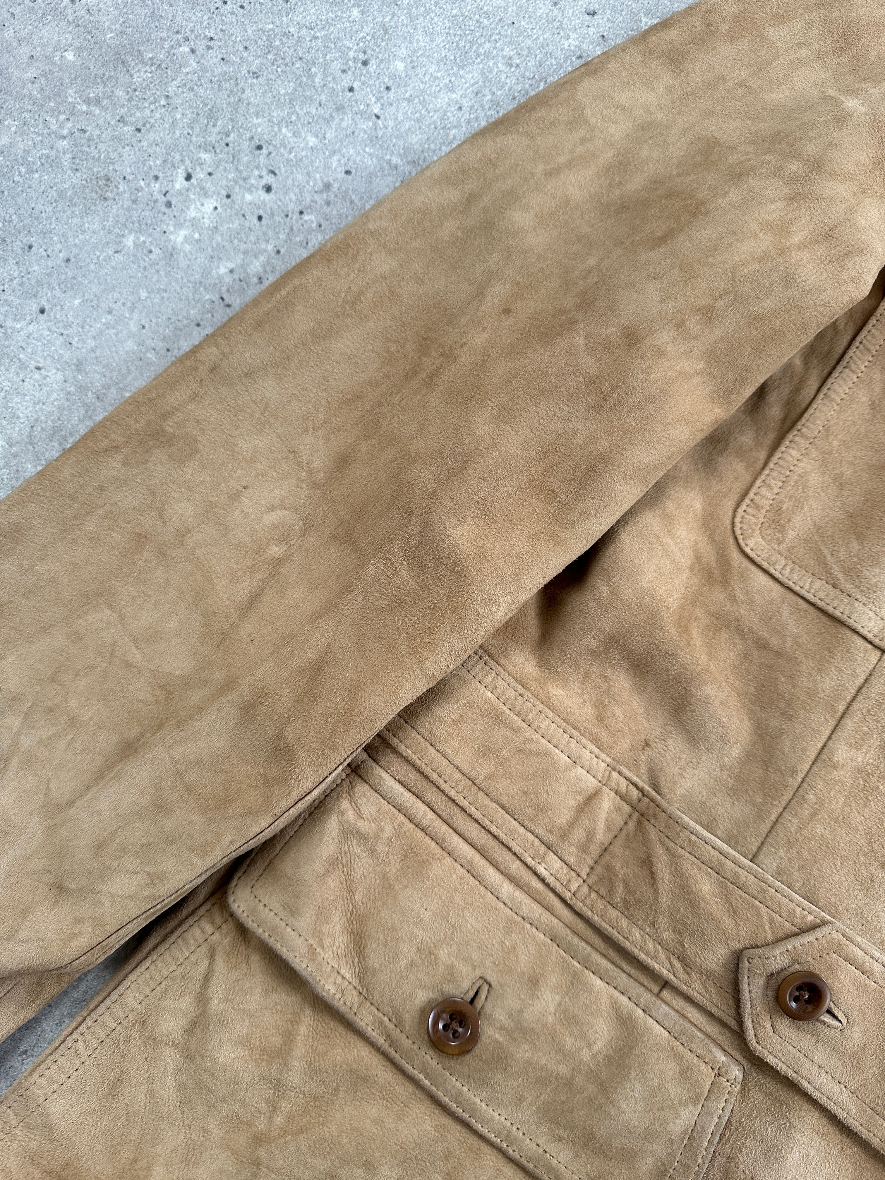 Ralph Lauren Polo 2000s safari suede jacket in XL, featuring tan color, multiple pockets, and classic design details.