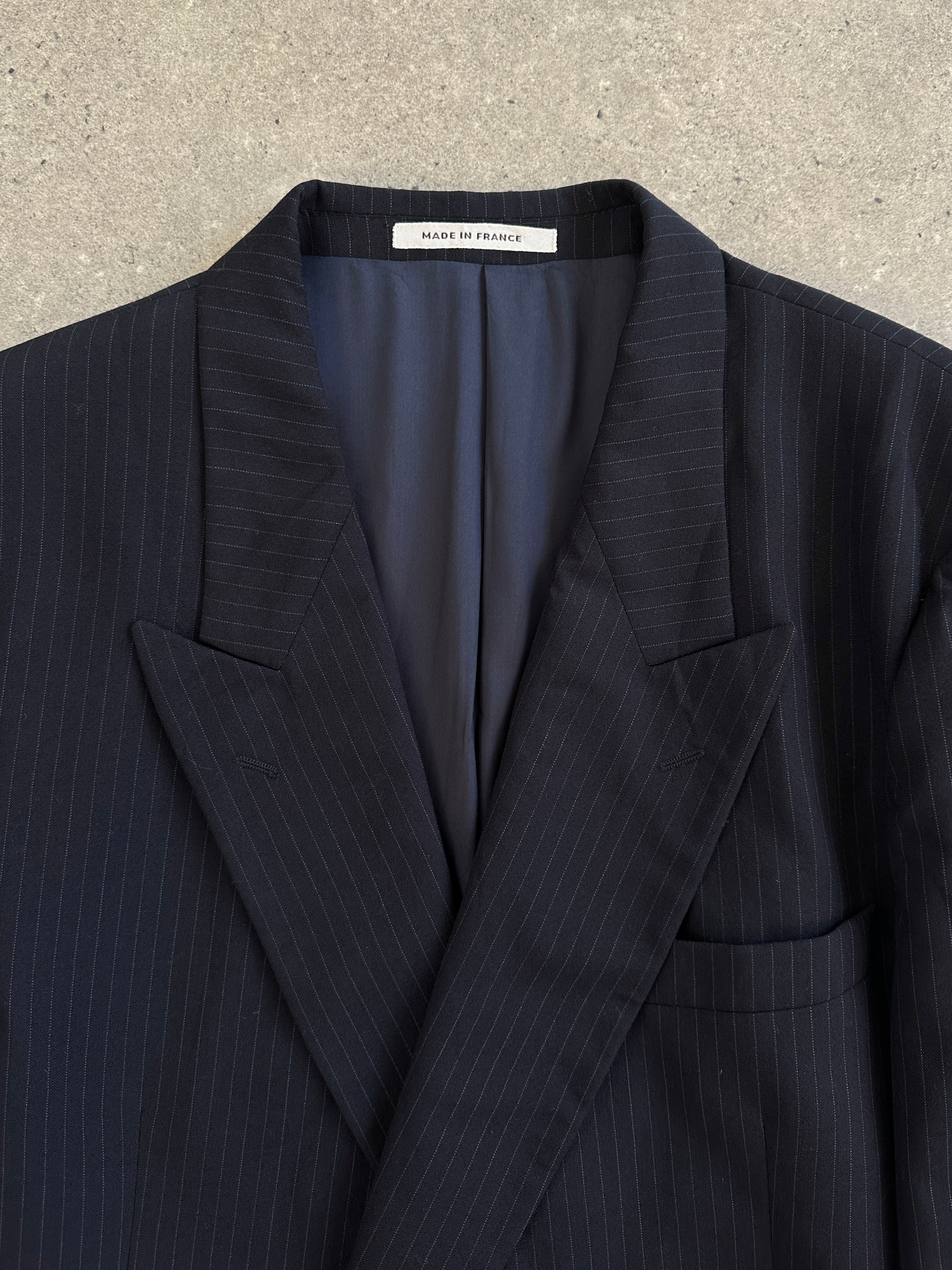 Yves Saint Laurent menswear 1990s pure wool double-breasted blazer in size 42R/XL, tailored fit with classic lapels and button closure.