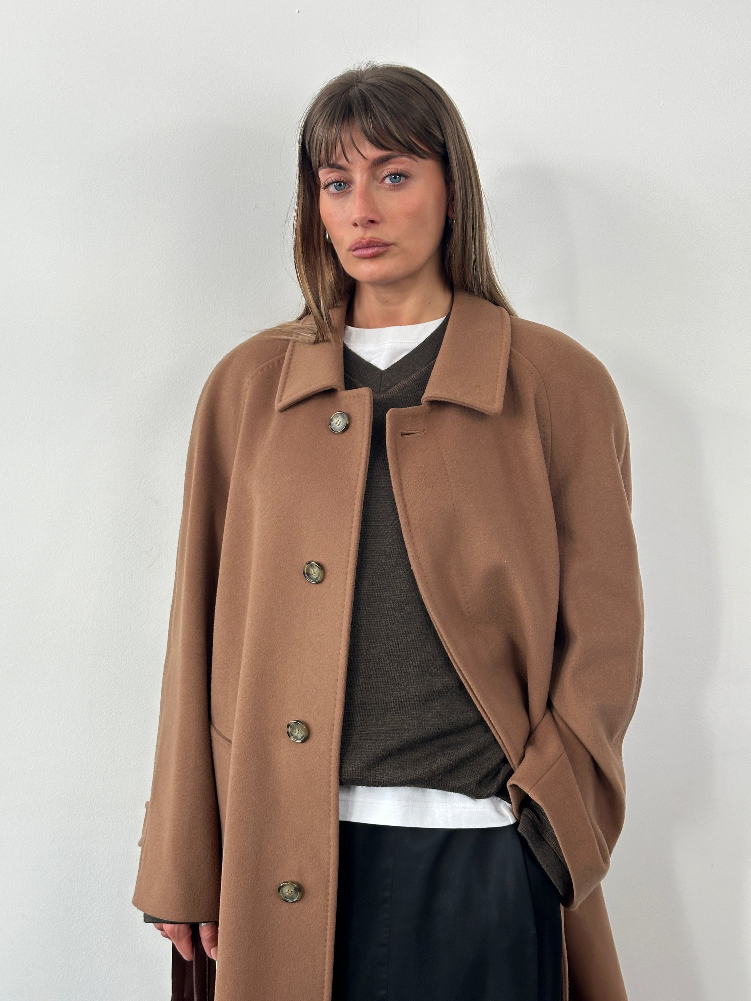 Vintage Italian 1990s wool cashmere belted coat in XL, featuring classic design and rich fabric texture.