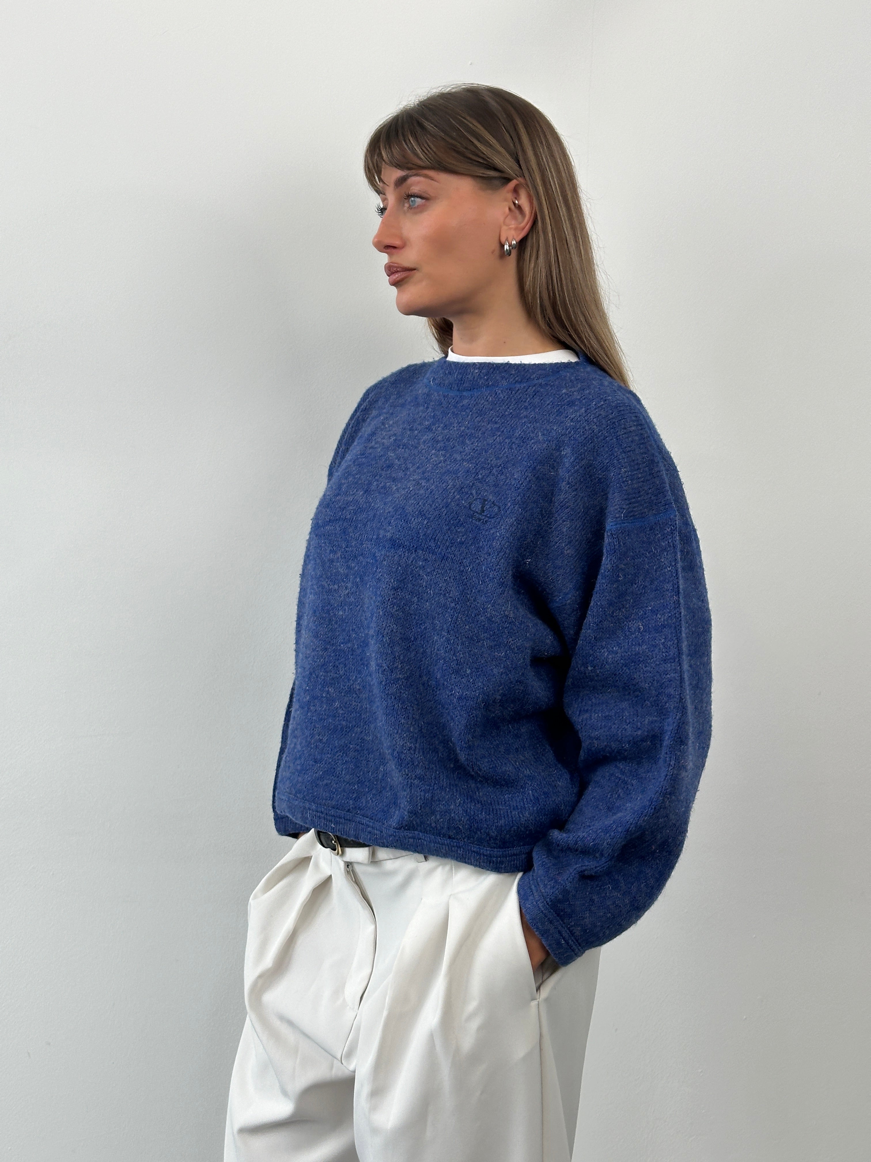 Valentino 1990s wool logo cropped knitted jumper in black, featuring the iconic Valentino logo on the front.