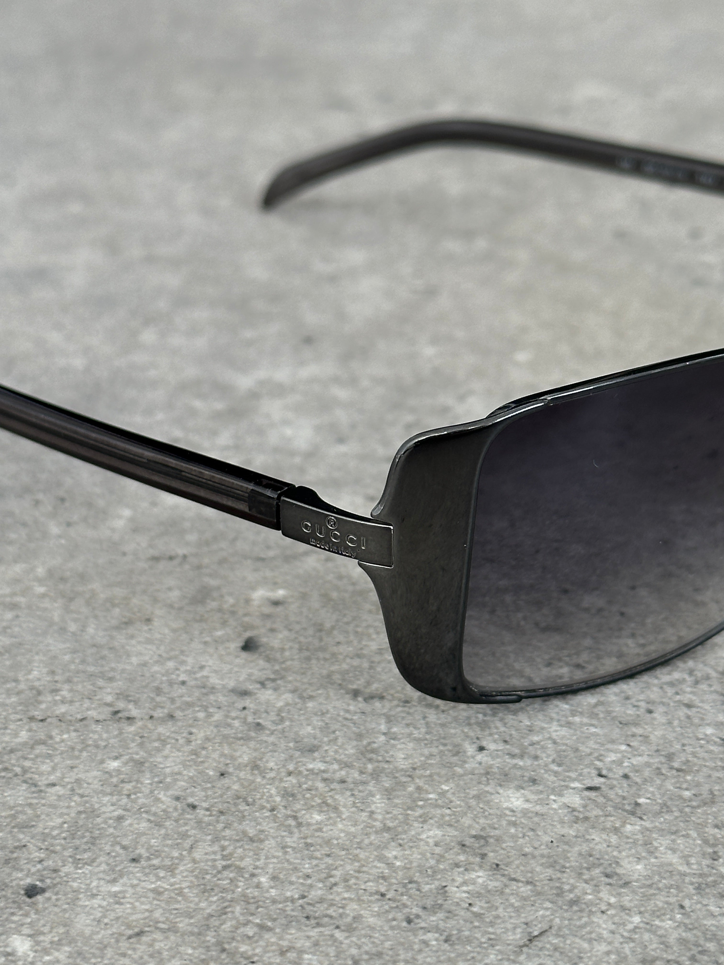 Gucci 2000s Rectangular Logo Sunglasses