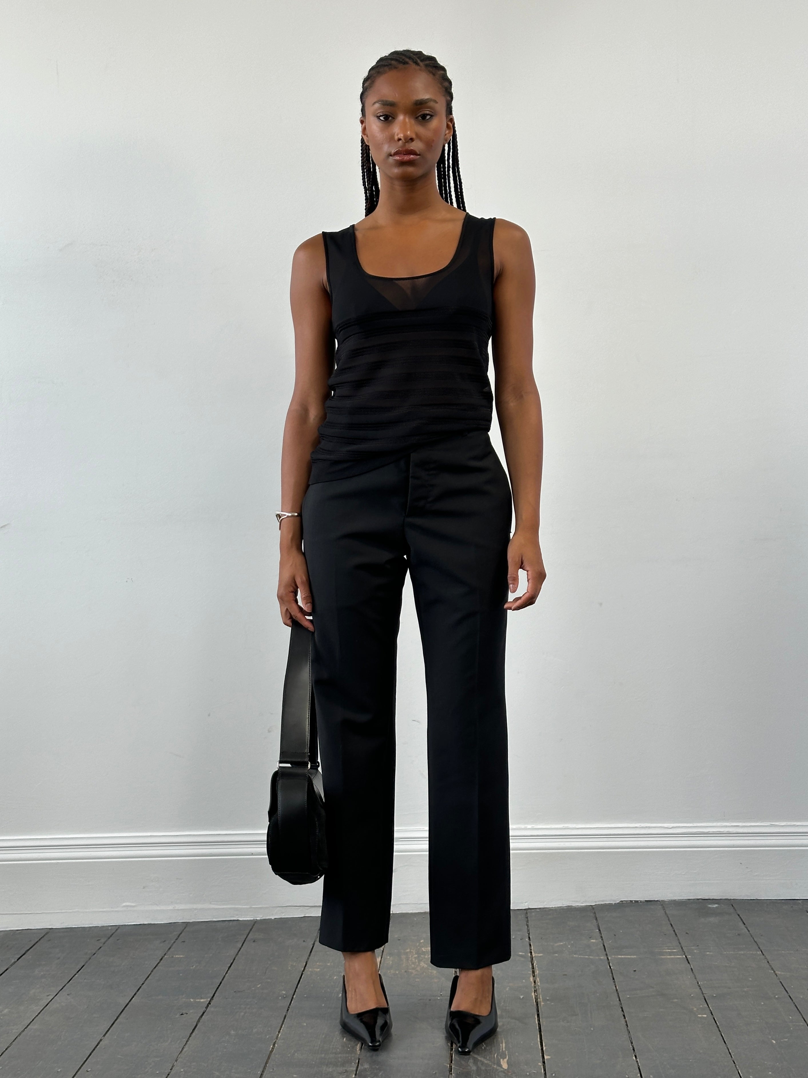Alexander McQueen 2017 mohair wool tailored trousers, waist size 30, featuring a sleek fit and classic design.