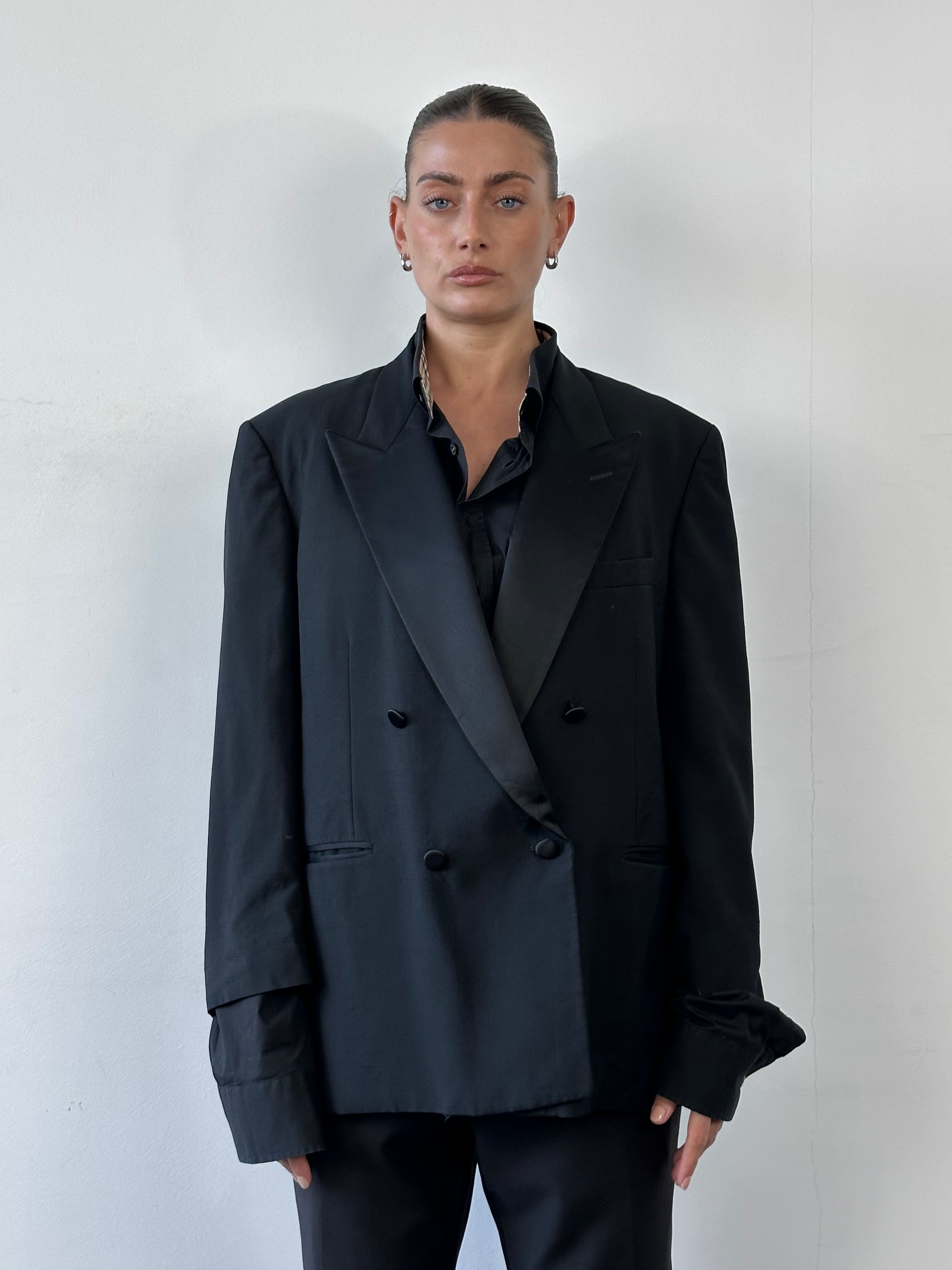 Yves Saint Laurent Pour Homme 1980s wool double-breasted tuxedo blazer in size 44S/XL, navy blue, with peak lapels and classic fit.