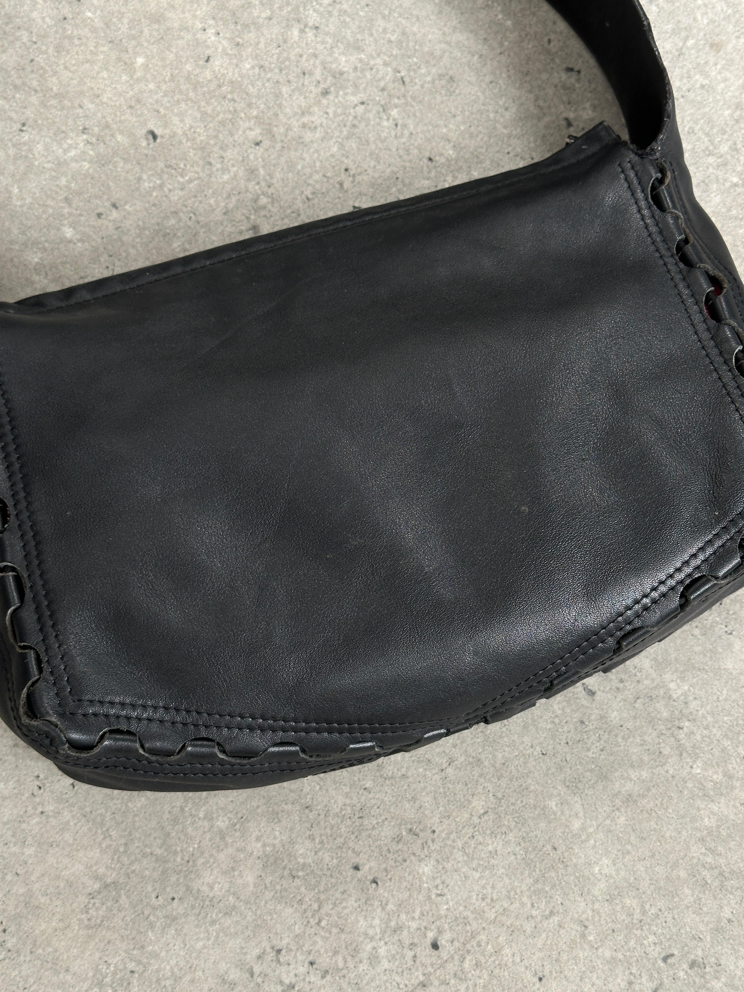 DKNY 2000s Leather Crossbody Bag