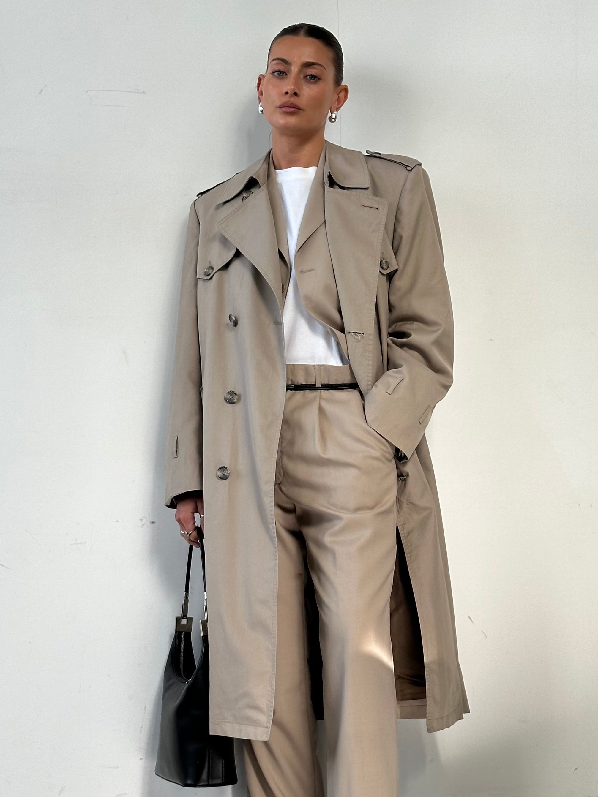 Christian Dior Monsieur cotton double-breasted belted trench coat in XL, shown with tailored fit and classic design details.