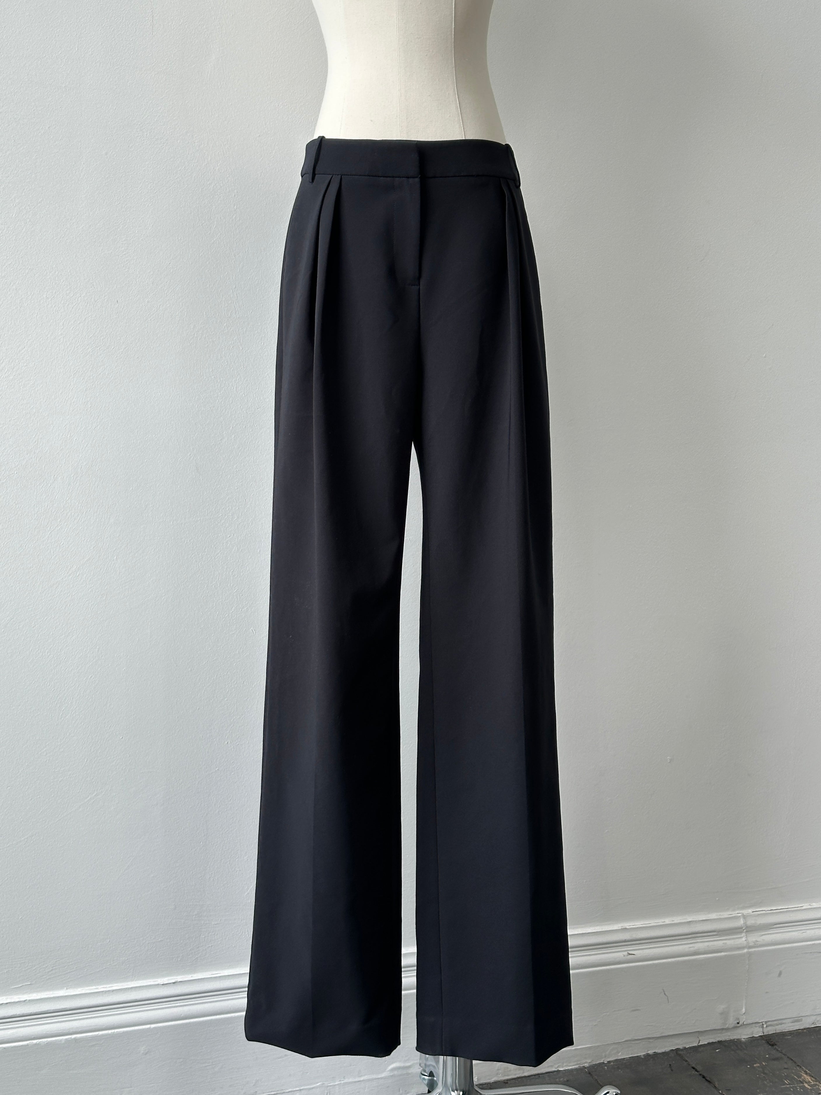 Calvin Klein 2000s Wide Leg Tailored Trousers - W28
