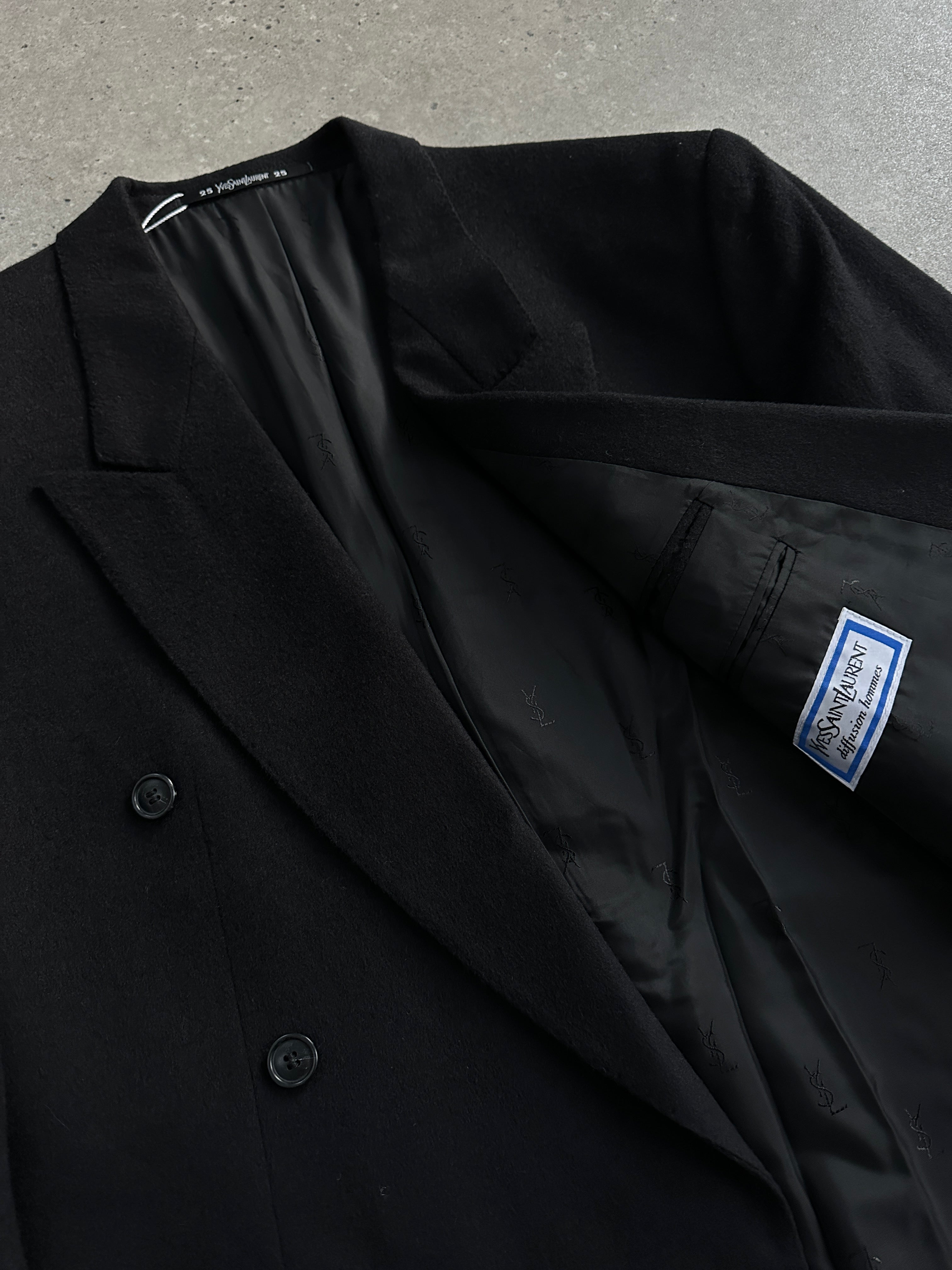 Yves Saint Laurent Diffusion Hommes 1980s brushed wool and cashmere blazer in size 40R/L, displayed on a mannequin.