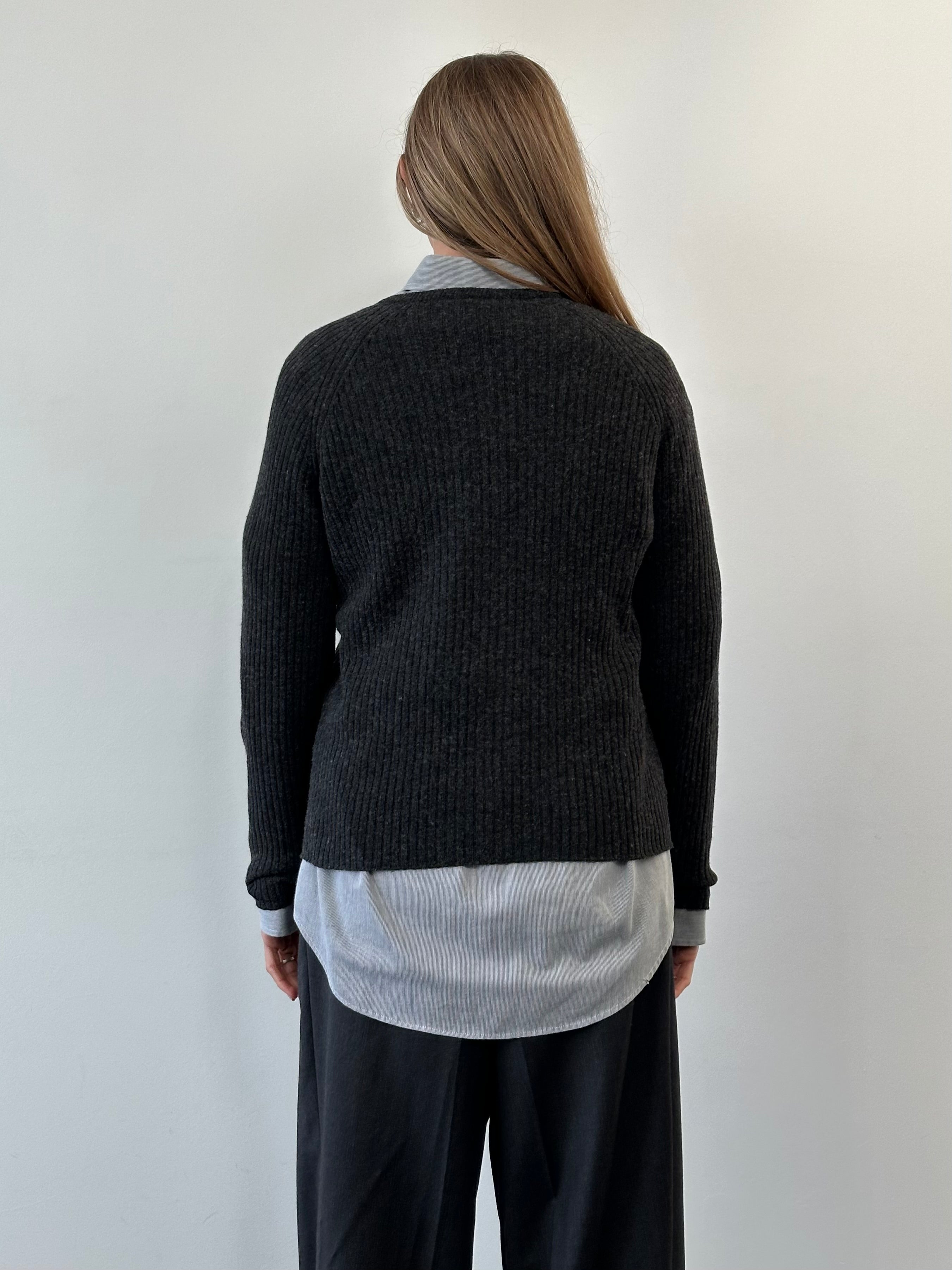 Armani Jeans wool cashmere V-neck lightweight jumper in size M, showcasing soft fabric and classic design.