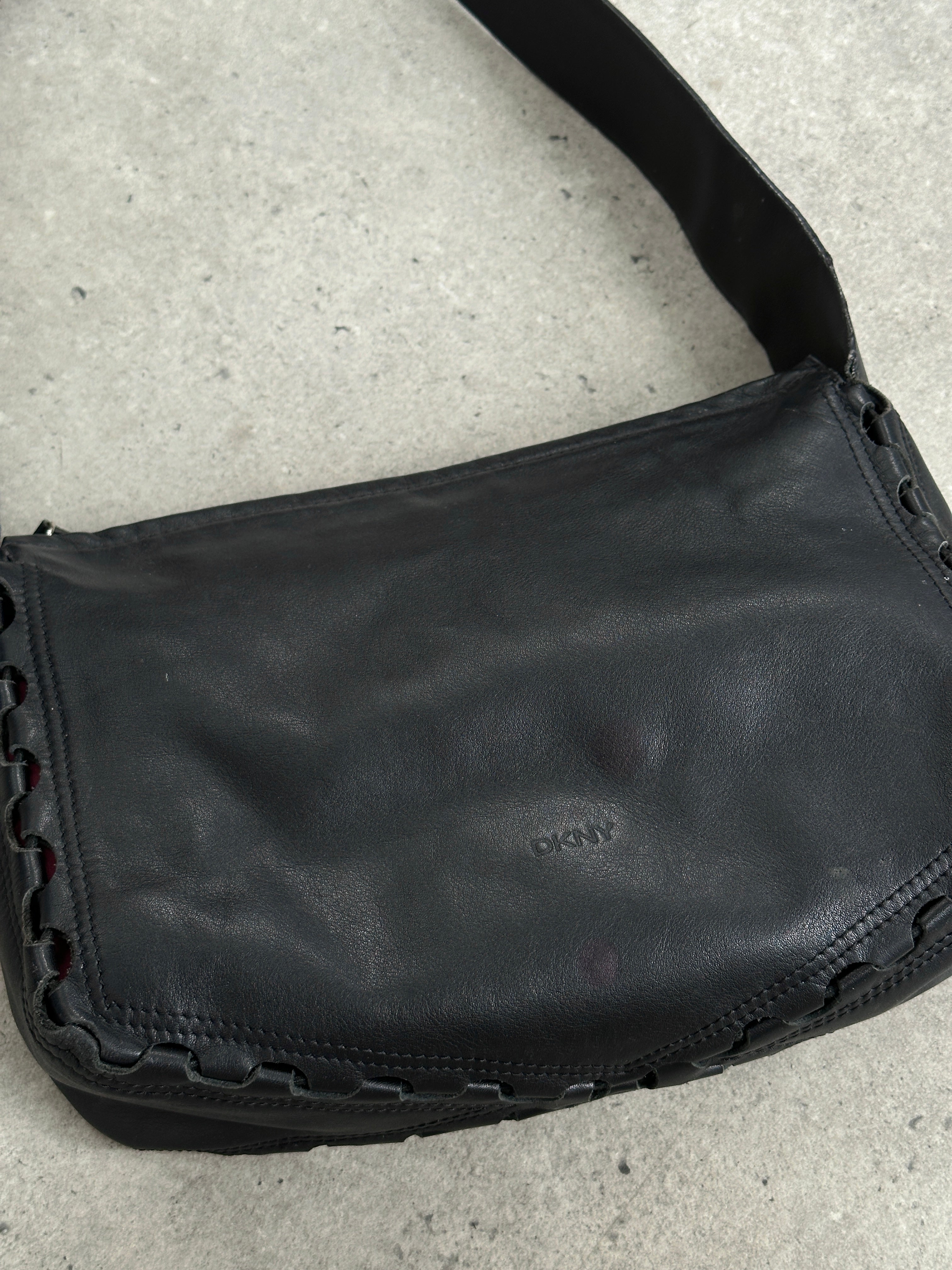 DKNY 2000s Leather Crossbody Bag