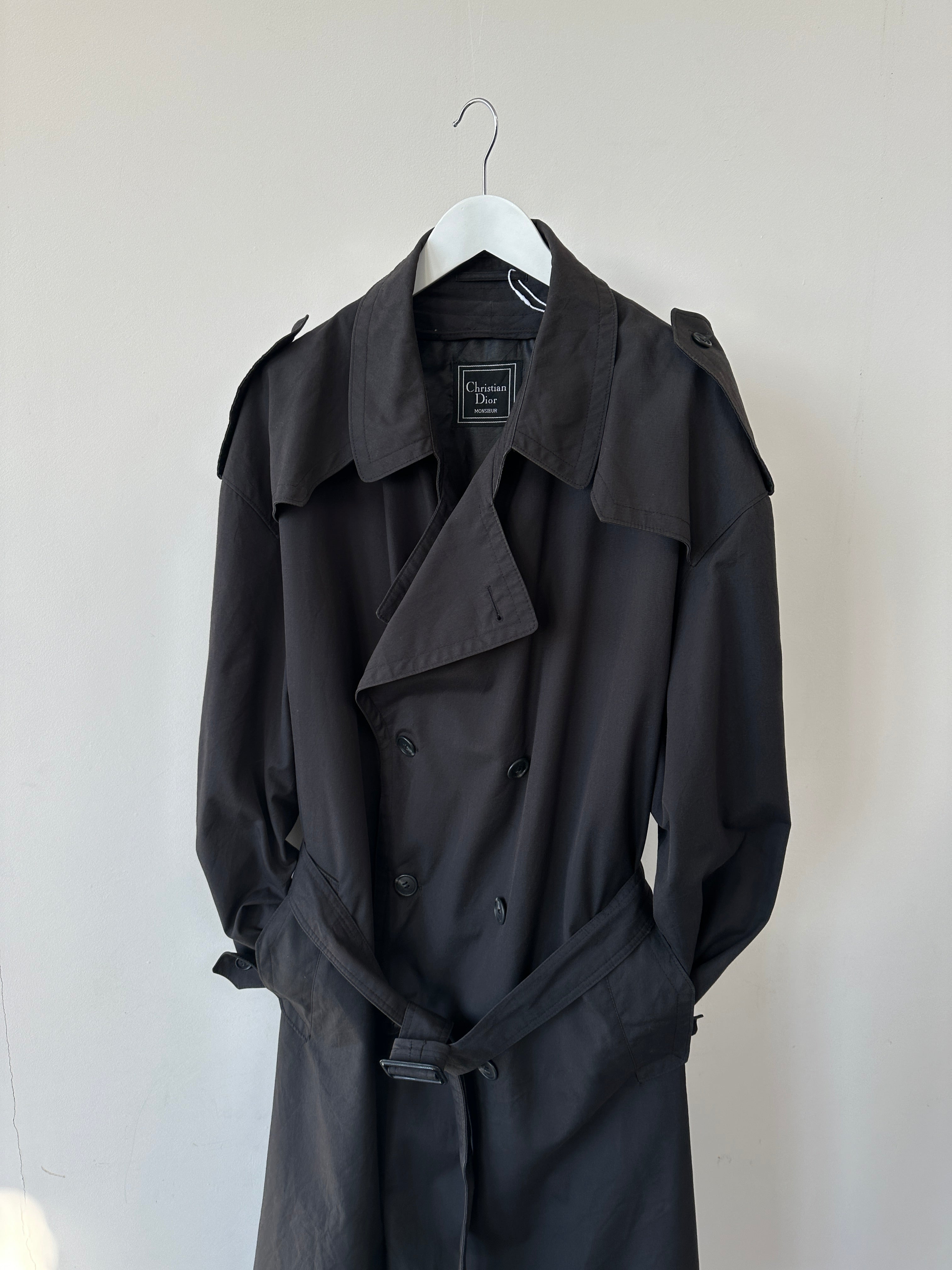 Christian Dior cotton double-breasted belted trench coat in XXL, featuring classic design and stylish details.