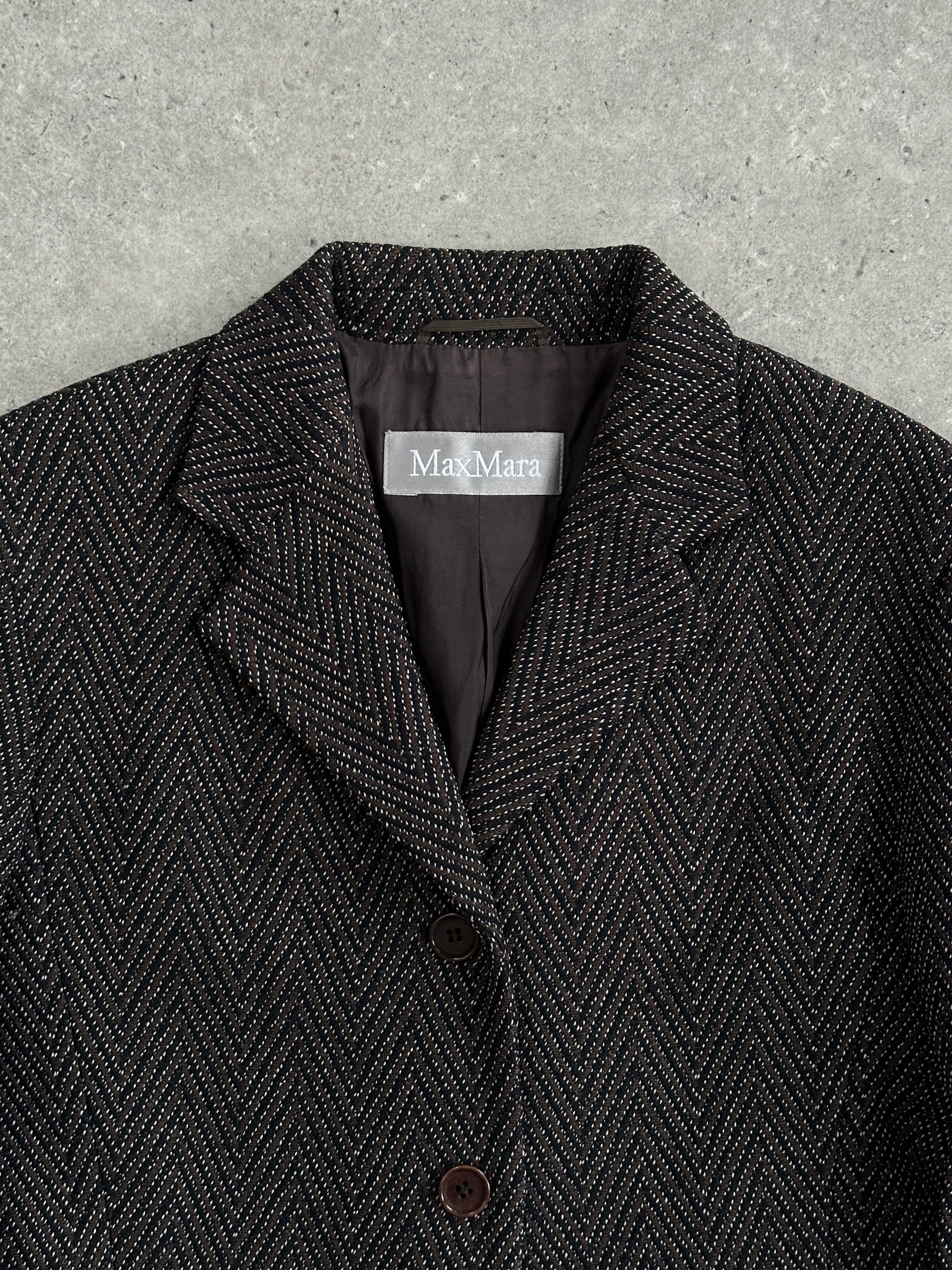 Max Mara pure wool woven fitted blazer in size S, tailored silhouette with classic lapel and button closure, stylish and elegant.