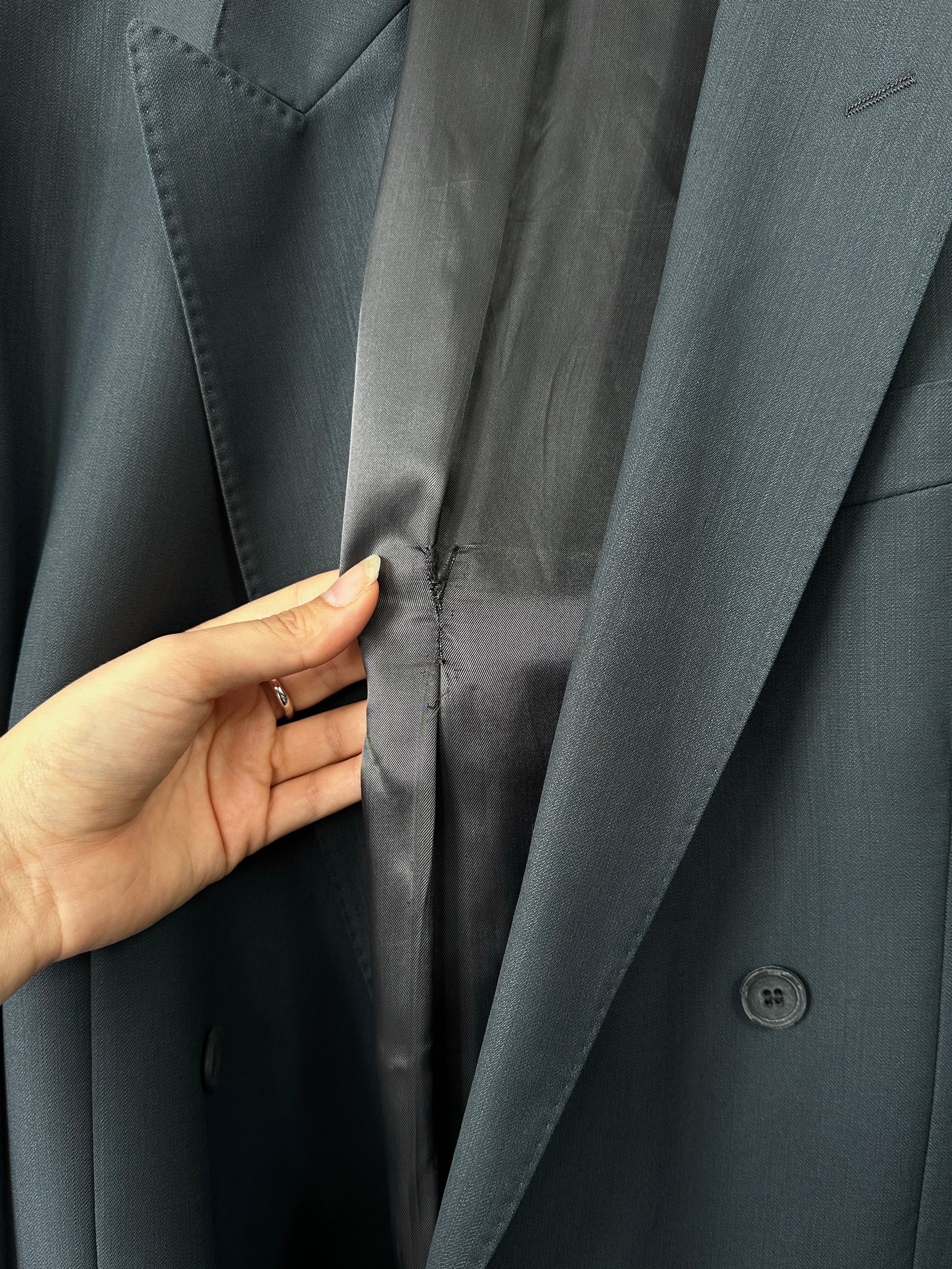 Vintage Italian pure wool double-breasted blazer in size 40R/W28, tailored style with classic lapels and button details.