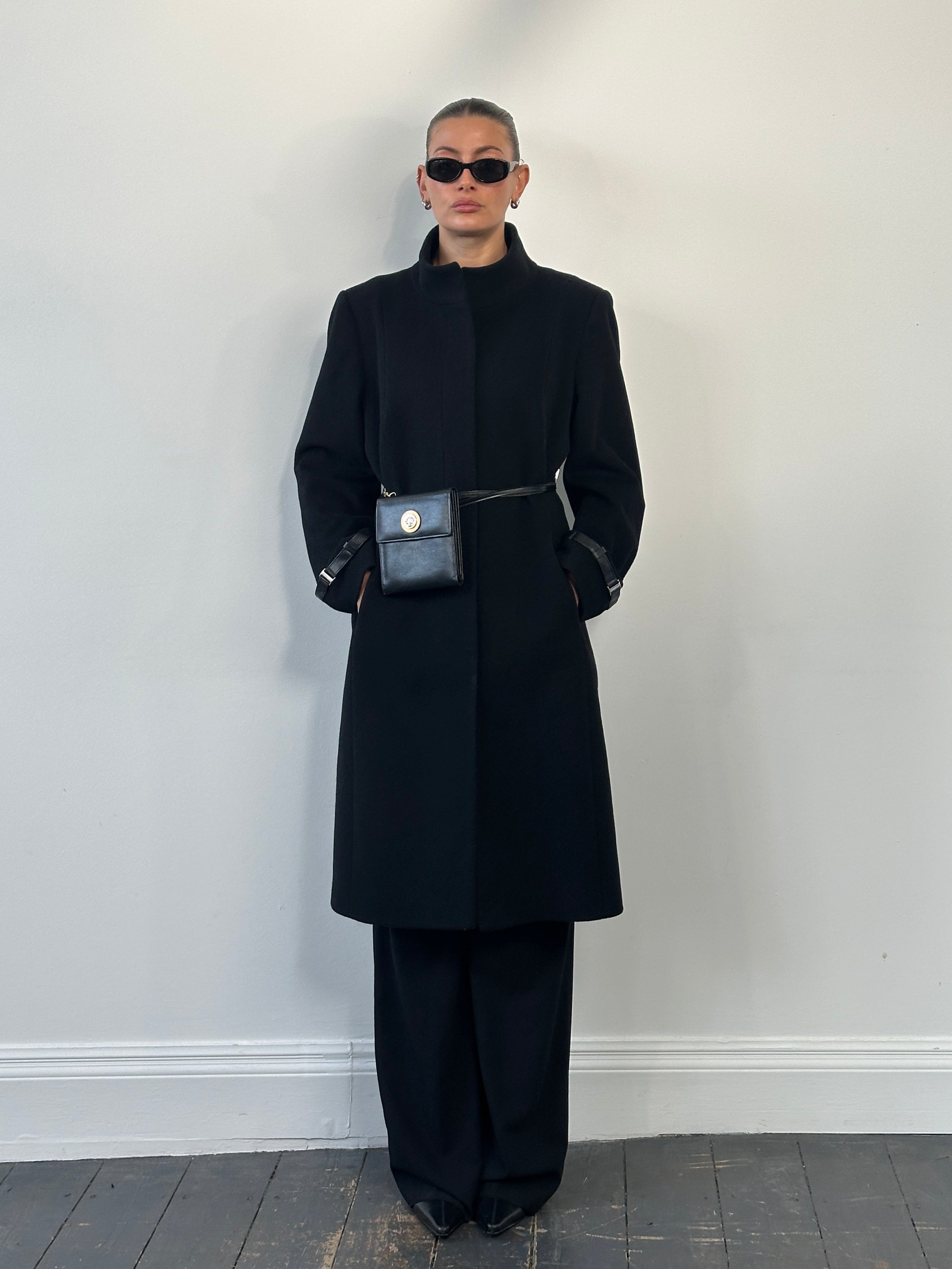 Vintage 1990s wool high neck coat in size L, stylish and warm with classic design, perfect for cold weather.