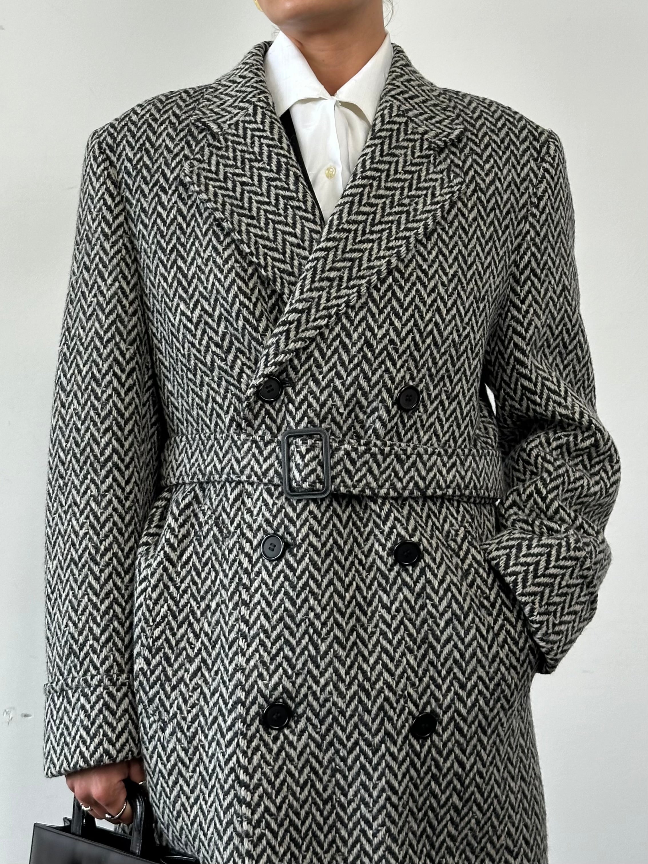 Pierre Cardin pure wool herringbone belted coat in XL, stylish winter outerwear with classic pattern and waist belt detail.