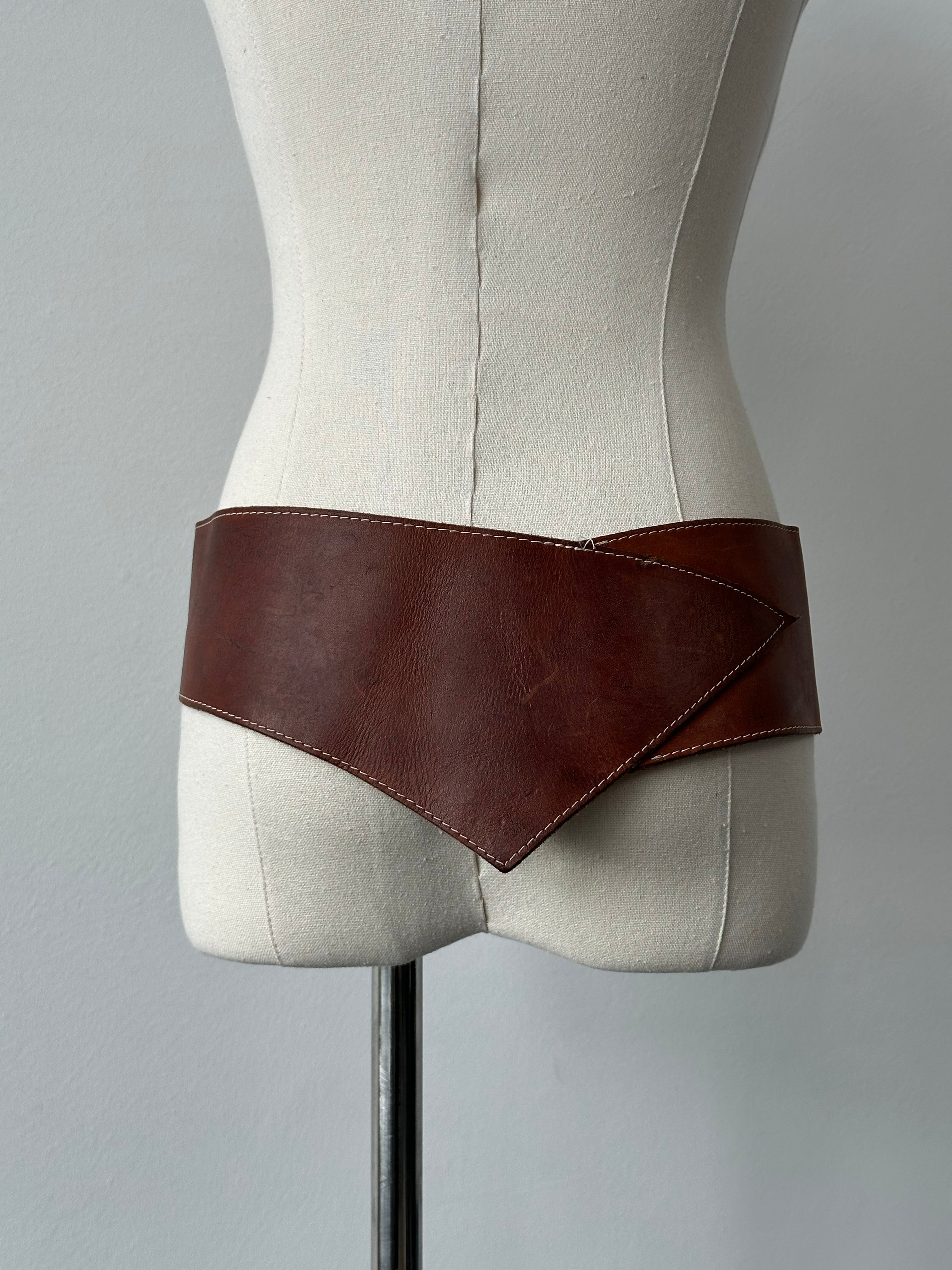 Vintage 1980s Aged Leather Chunky Belt - W25-32