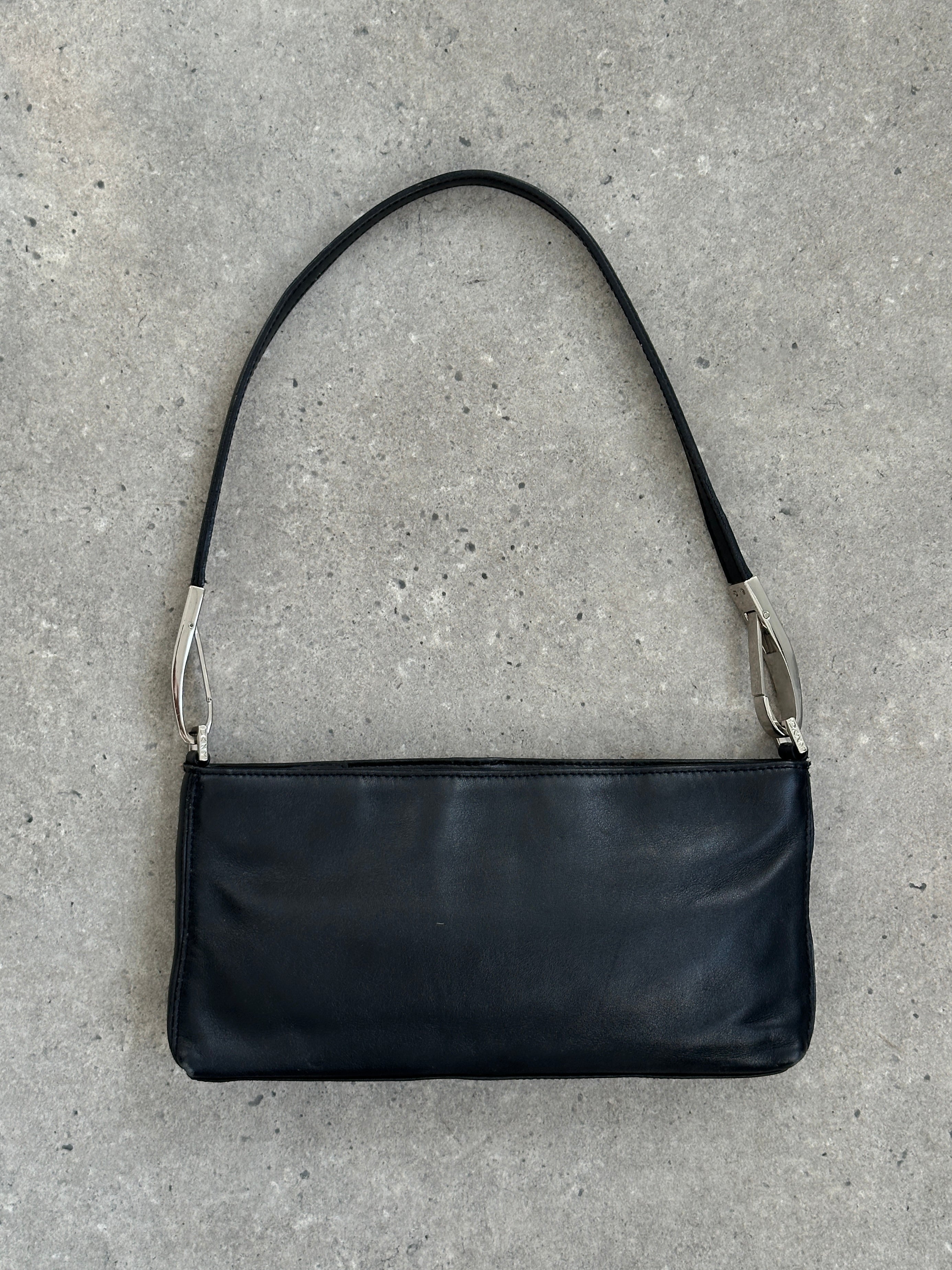 DKNY 2000s Leather Shoulder Bag
