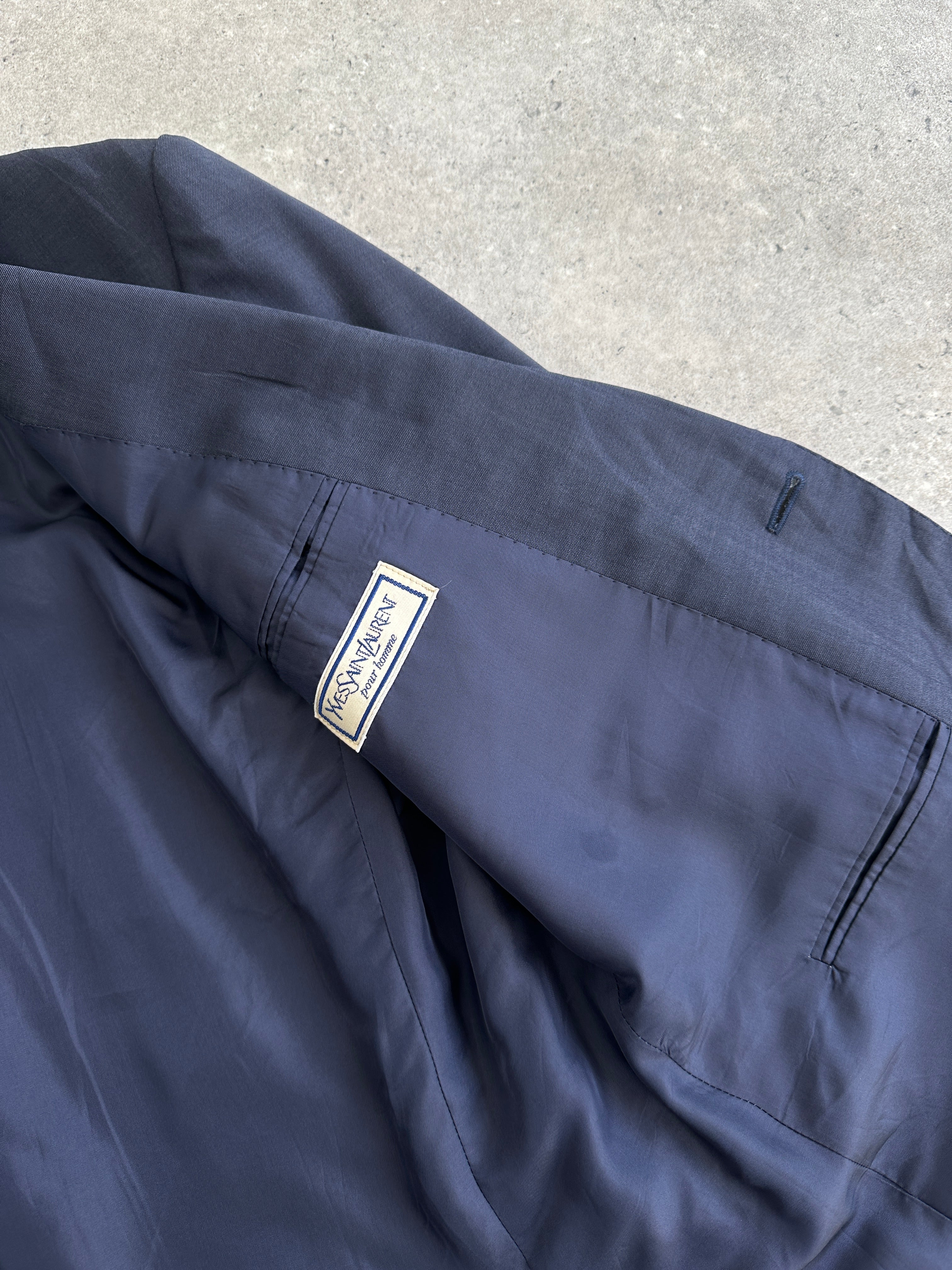 Yves Saint Laurent Pour Homme 1980s pure wool blazer in size 40R/M, tailored fit with classic lapel and button closure.
