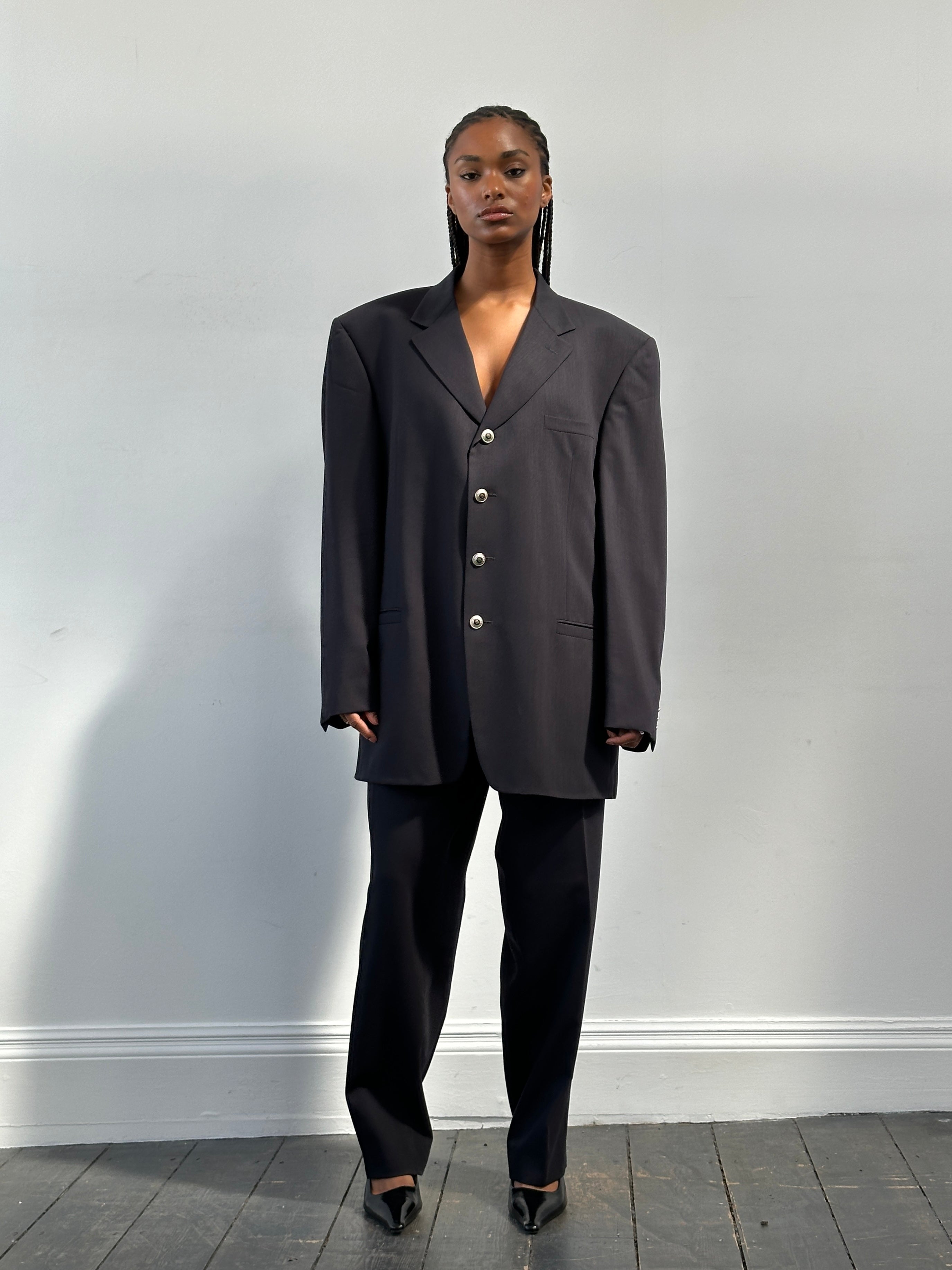 Versace Classic V2 1990s Bespoke Button Suit - 46R/W32 - SYLK