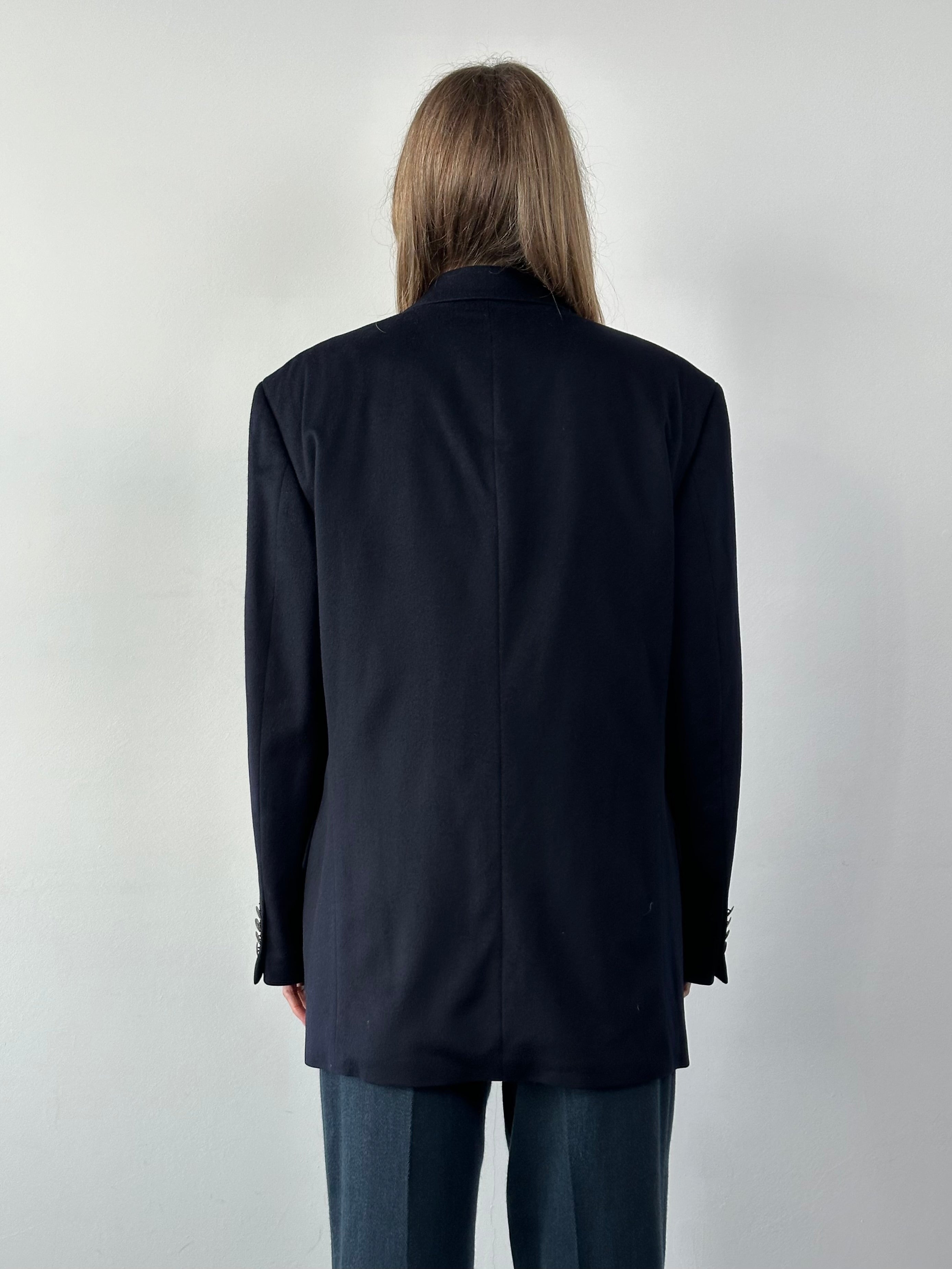 Hugo Boss x Loro Piana wool cashmere double-breasted blazer in size 40R/XL, tailored fit, in classic neutral color.