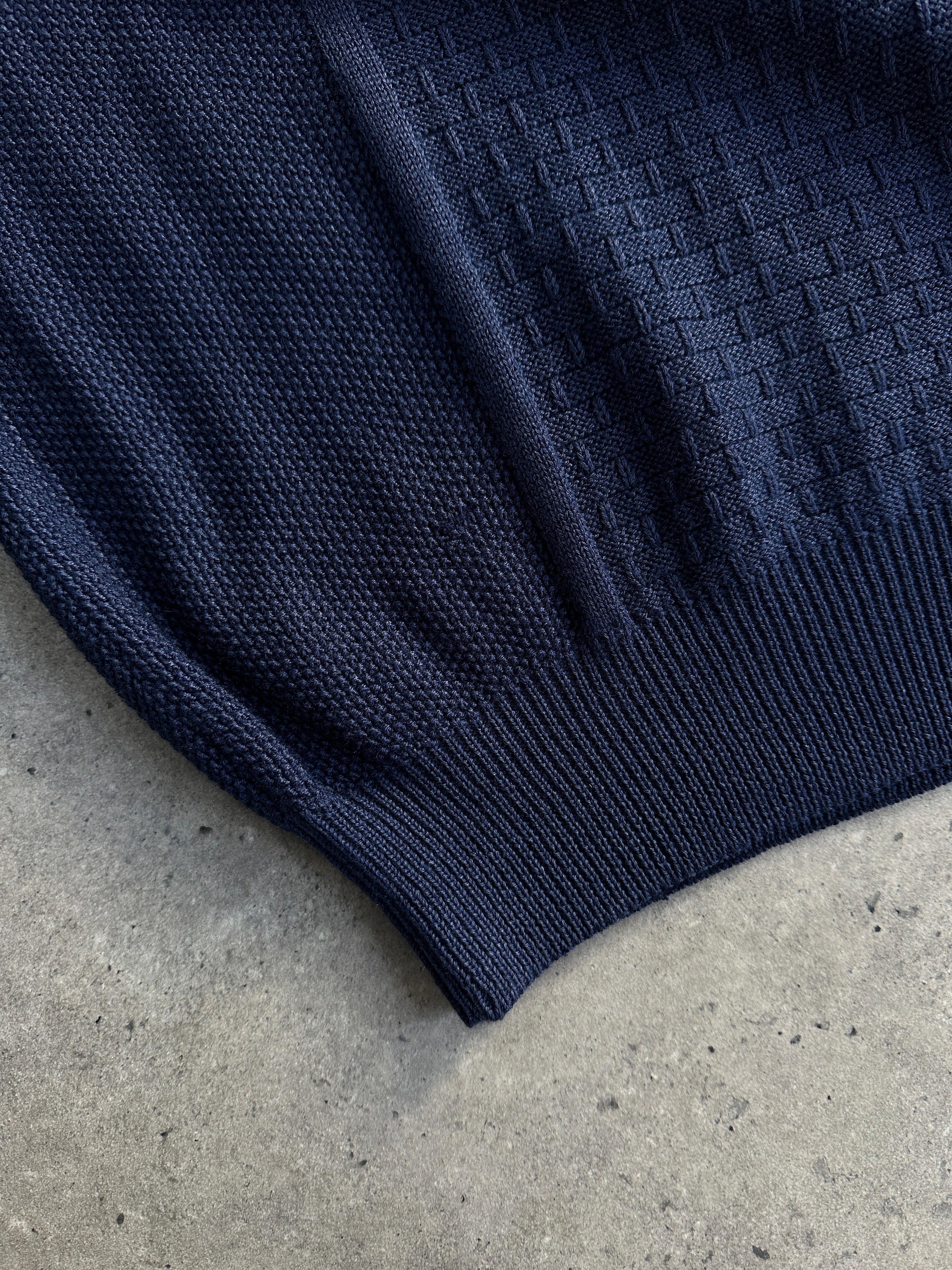 Valentino 1990s cotton cable knit logo jumper in M/L, beige with textured cable pattern and Valentino branding.