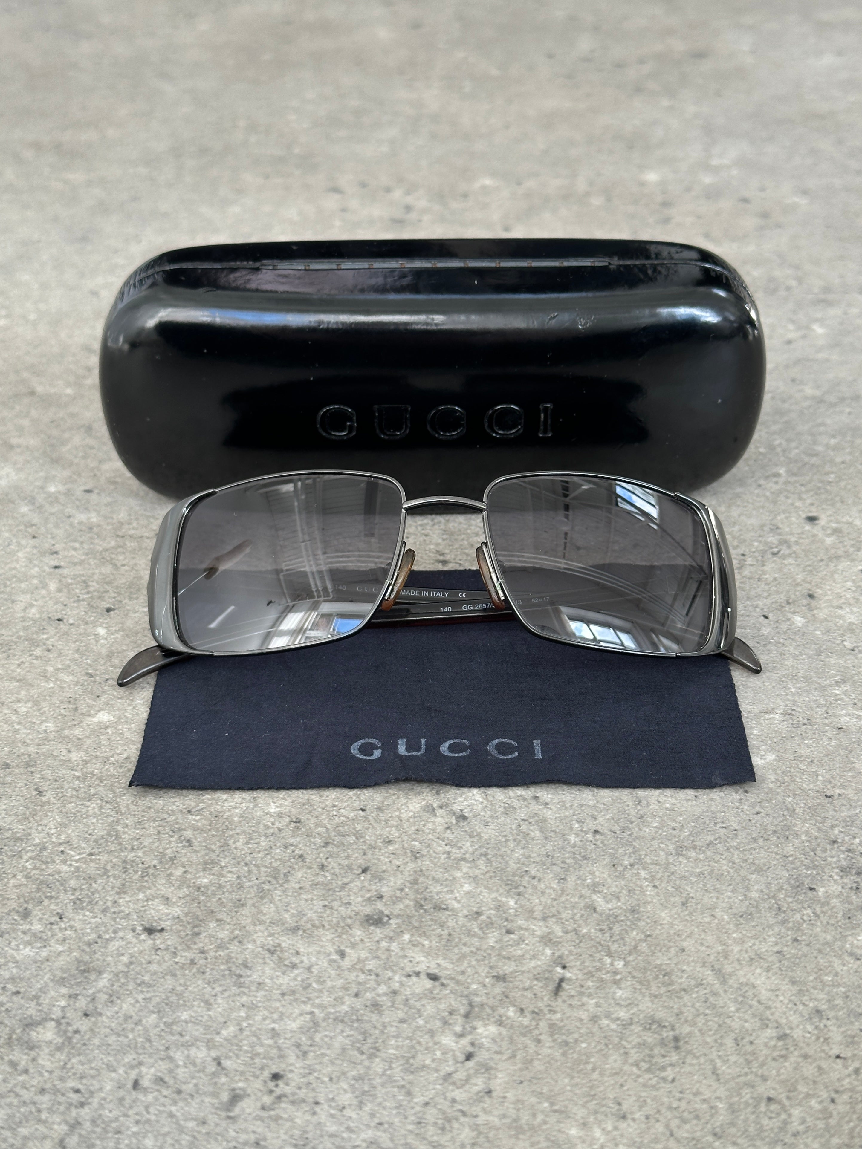 Gucci 2000s Rectangular Logo Sunglasses