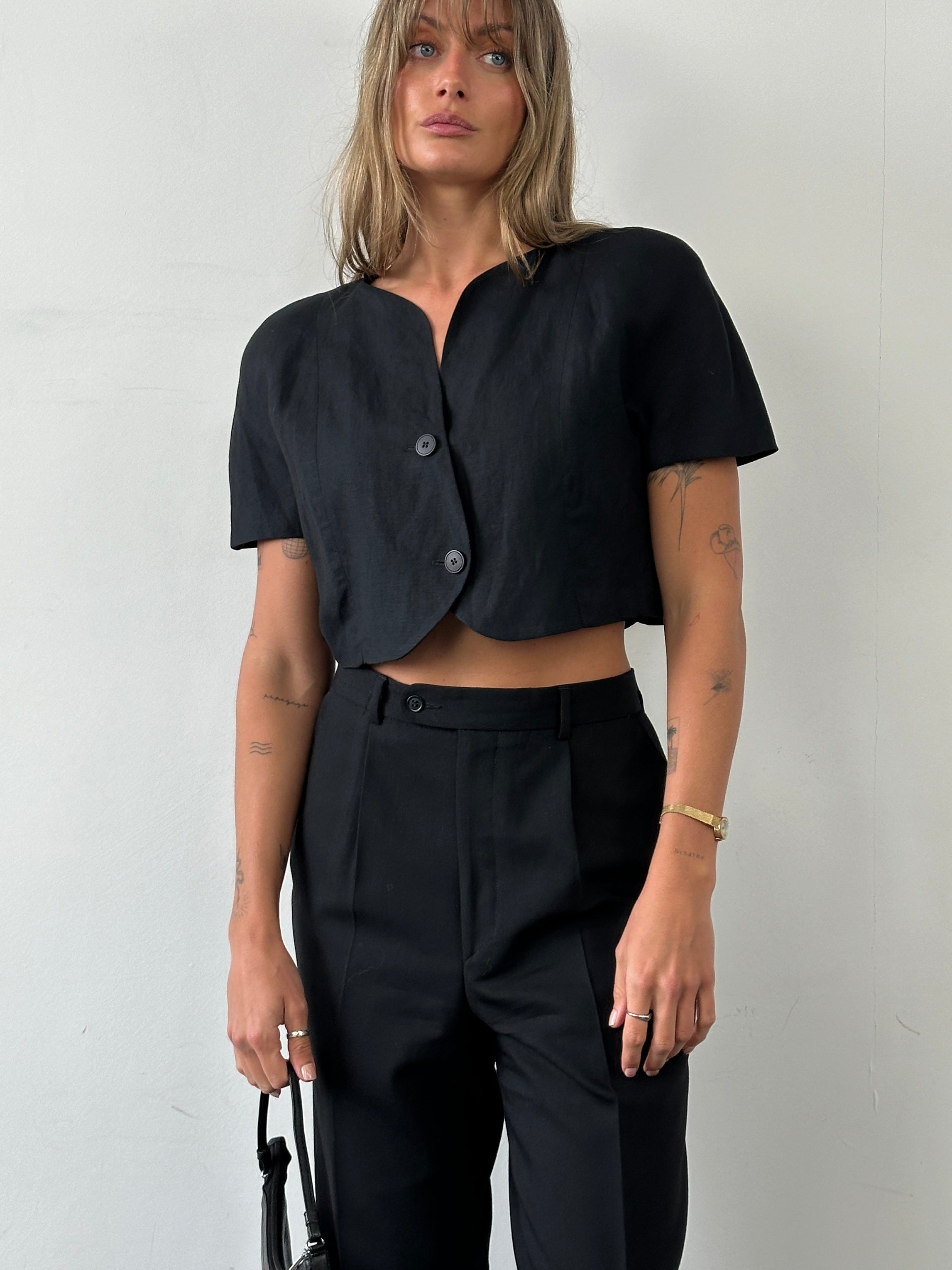 Marella linen short sleeve cropped blazer top in beige, featuring a tailored fit and lapel collar, shown on a white background.