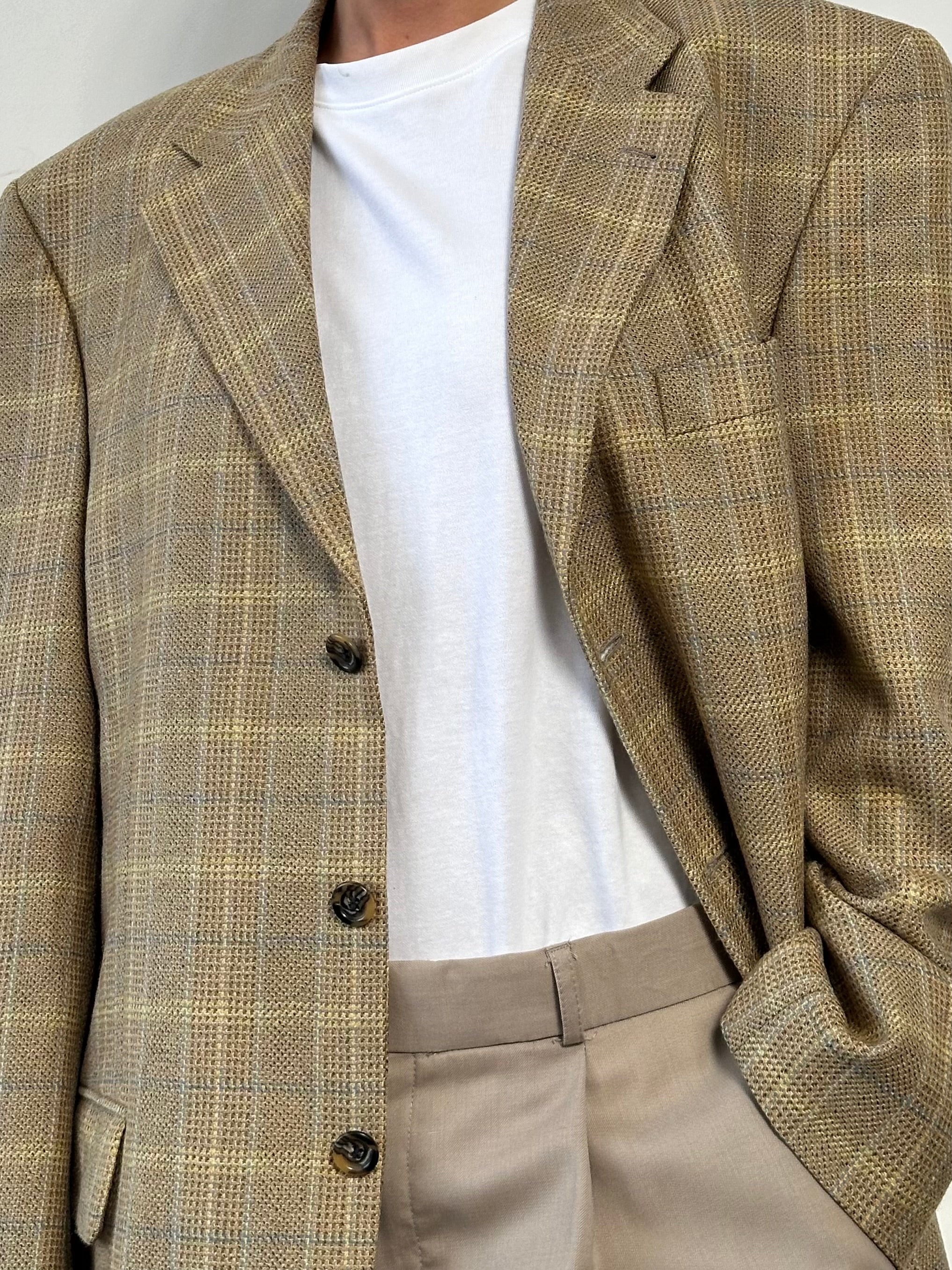 Yves Saint Laurent Pour Homme XXL wool check blazer, tailored men's blazer with classic pattern and structured fit.